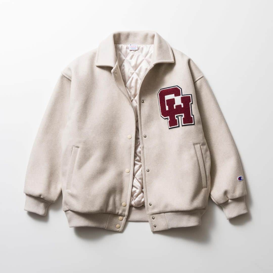 Champion Japanさんのインスタグラム写真 - (Champion JapanInstagram)「【AWARD JACKET】  アメカジ風のワッペンがポイント！表地はメルトン生地、裏生地は軽量性、保温性、通気性、耐水性を兼ね備えた機能素材「THERMOLITE T3 ECO MADE」を使用した、秋冬にピッタリなアワードジャケットです。  身幅と袖口にゆとりを持たせたシルエットで、スウェットなど厚手のアイテムをインナーに着てもゴワつきません。  ■Item：Award Jacket ■Number：CW-Y603 ■Color：オートミール,ロイヤルブルー,ブラウン ■Size：M, L ■Price：￥19,580  #Champion #AWARDJACKET #JACKET #OUTER #Casual #アワードジャケット #軽量ジャケット #カジュアル  #チャンピオン #23FW #アメカジ」11月21日 11時07分 - champion_japan