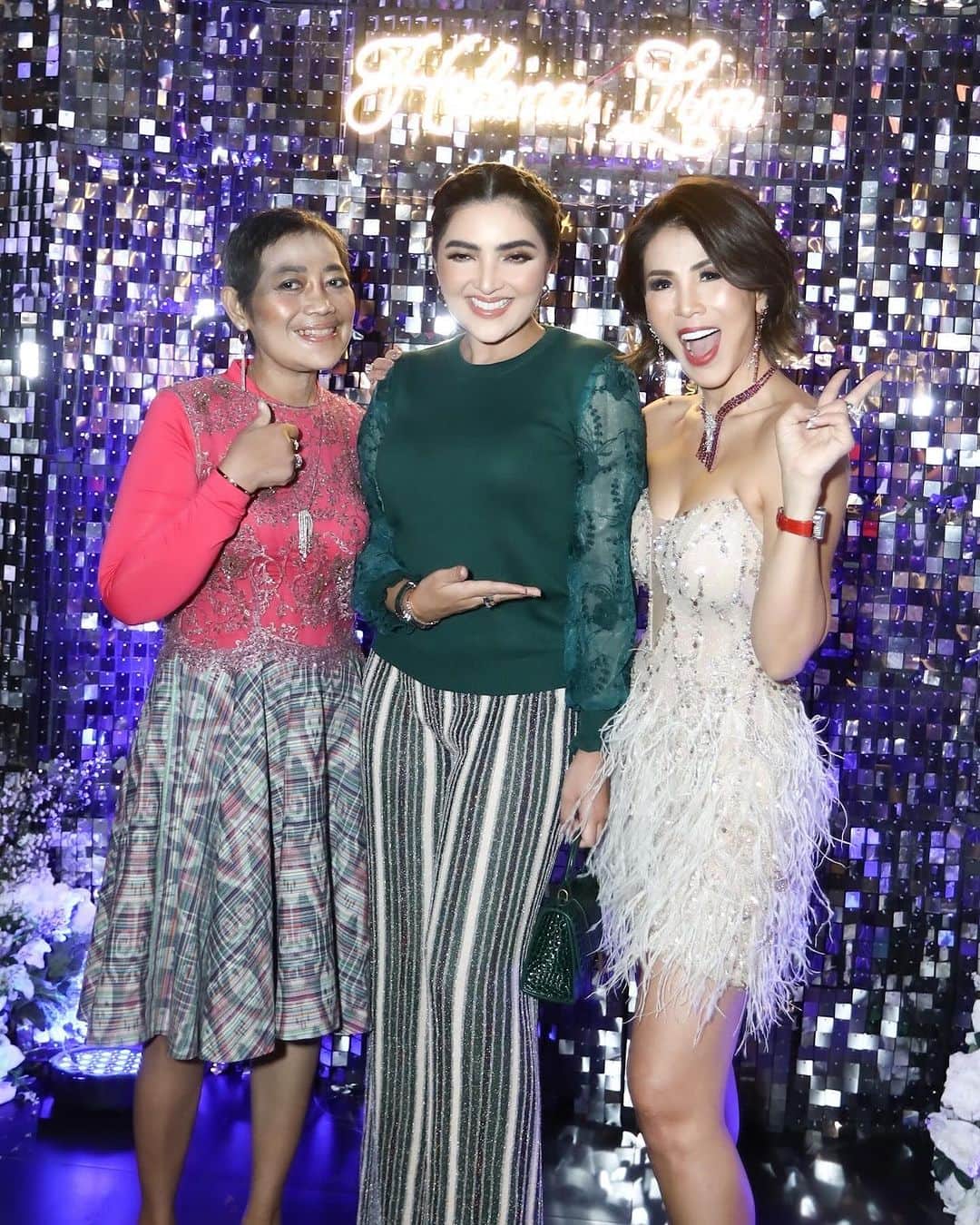 Ashantyさんのインスタグラム写真 - (AshantyInstagram)「Happy Bday sis @helenalim899」11月21日 11時29分 - ashanty_ash