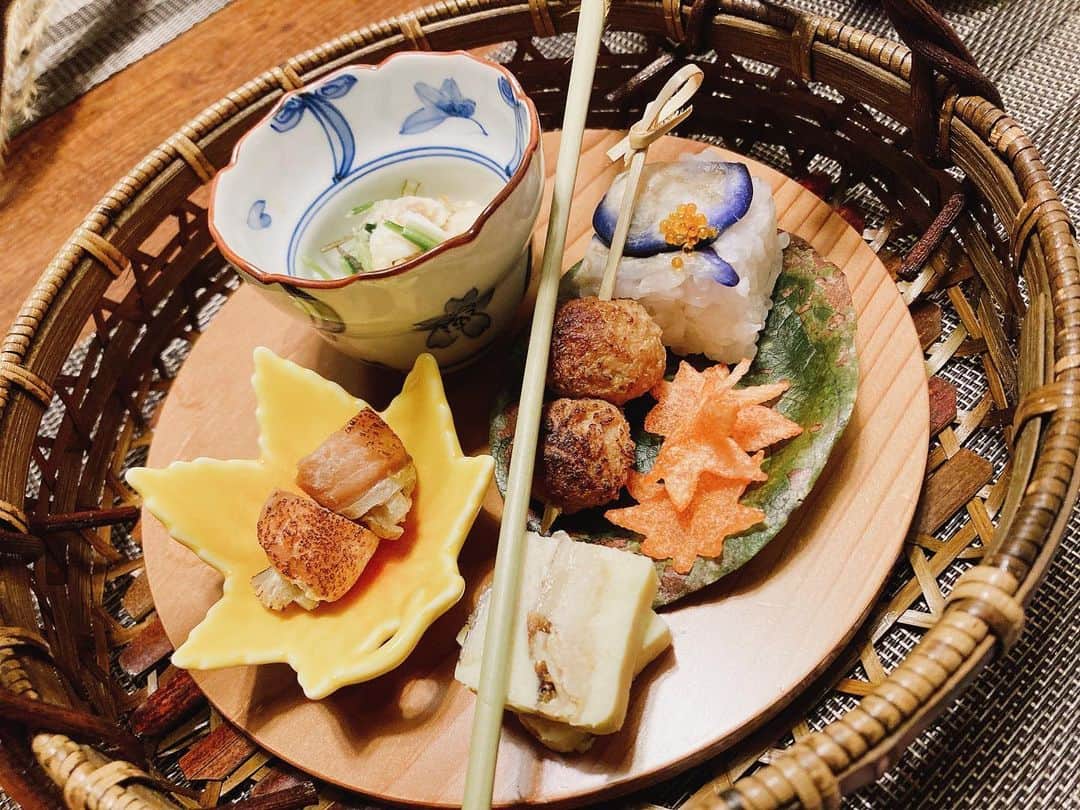 藤原絵里のインスタグラム：「・ 美味🍁　 ・ #温泉」