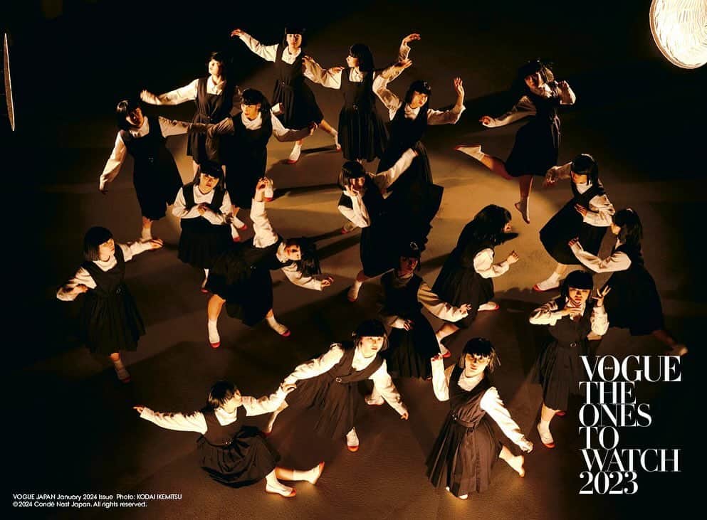 アカネさんのインスタグラム写真 - (アカネInstagram)「VOGUE JAPANが選ぶ2023年の #THEONESTOWATCH に #アバンギャルディ ( @avantgardey_ ) が選出されました！  12月1日発売の VOGUE JAPAN 2024年1月号に アバンギャルディの記事が掲載されます！  インタビューの記事も是非ご覧ください！  @voguejapan  Photo: Kodai Ikemitsu Movement Director: Chikako Takemoto Text: Kaori Komatsu Editors: Yaka Matsumoto, Rieko Shibazaki」11月21日 12時17分 - akane813_