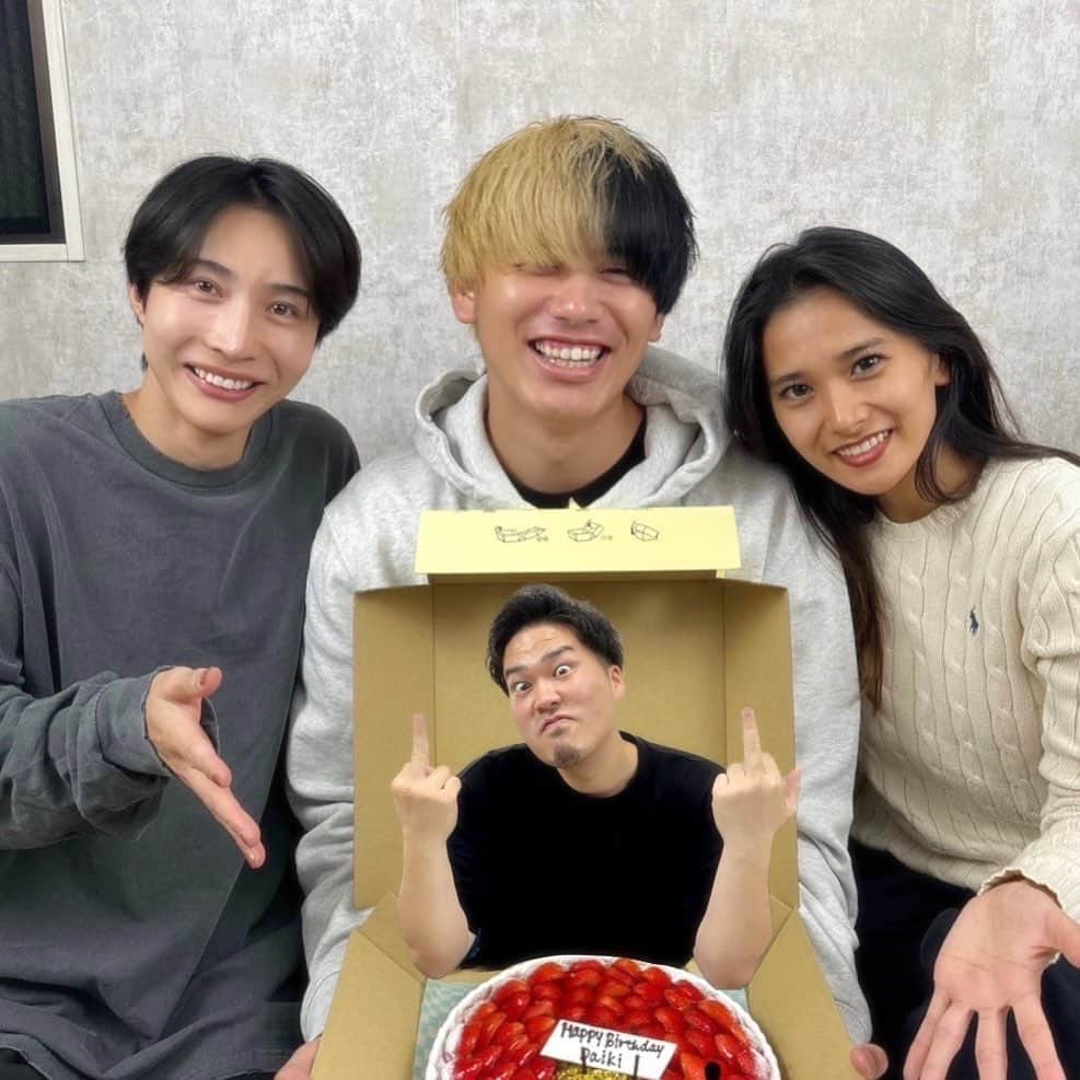 車谷セナさんのインスタグラム写真 - (車谷セナInstagram)「松葉くん誕生日おめでとー！ これからもよろしく」11月21日 12時29分 - senakurumatani