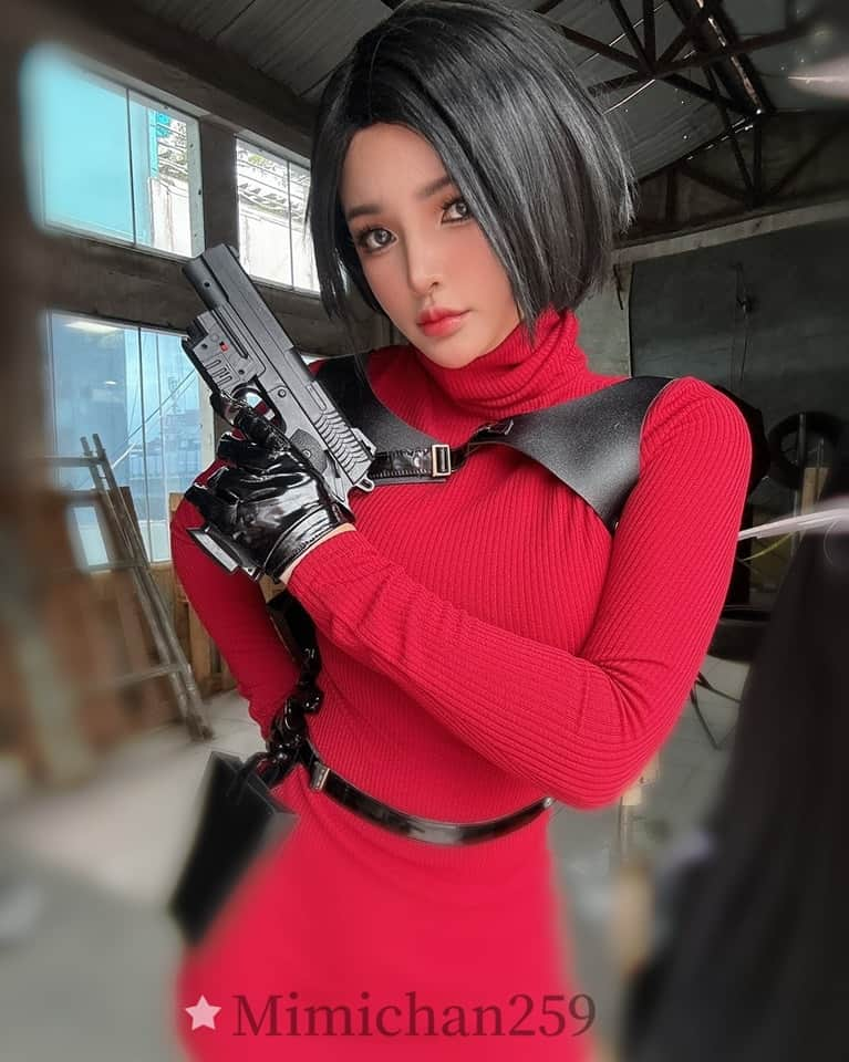 ミミちゃんさんのインスタグラム写真 - (ミミちゃんInstagram)「You seem happy to see me handsome~ 💕💕 Ada Wong for November  #ResidentEvil4Remake #adawong」11月21日 12時30分 - mimichan.259