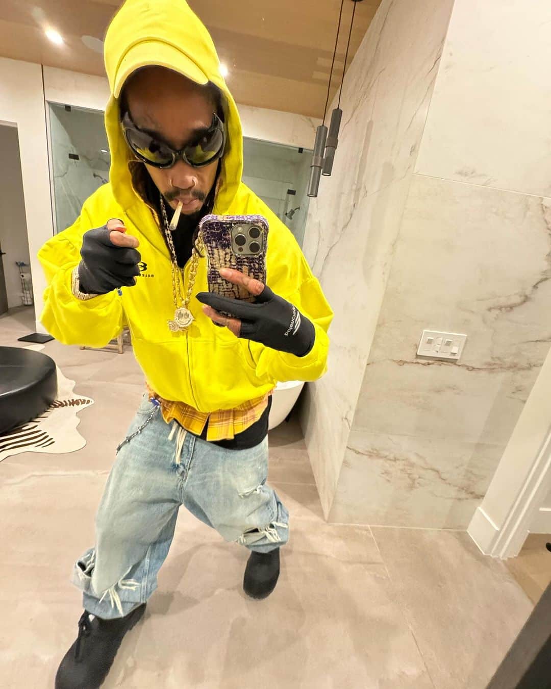 ウィズ・カリファさんのインスタグラム写真 - (ウィズ・カリファInstagram)「I’m done with words.」11月21日 12時38分 - wizkhalifa
