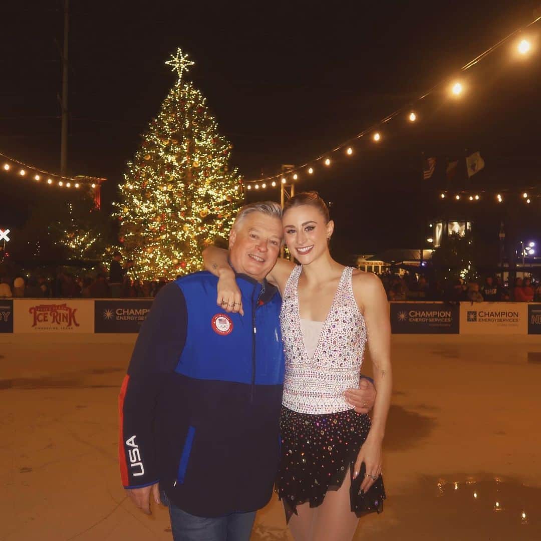 アシュリー・ケインのインスタグラム：「happy birthday dad, thank you for being there every step of the of the way🤍love you so much!」