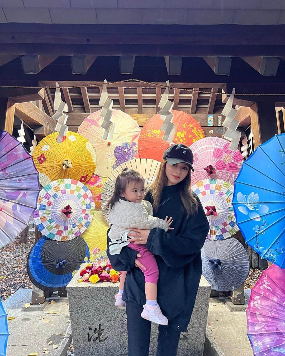 Rika Sasaki JPNさんのインスタグラム写真 - (Rika Sasaki JPNInstagram)「地元の神社で⛩️🙏🏽💜」11月21日 12時37分 - ymst_rika