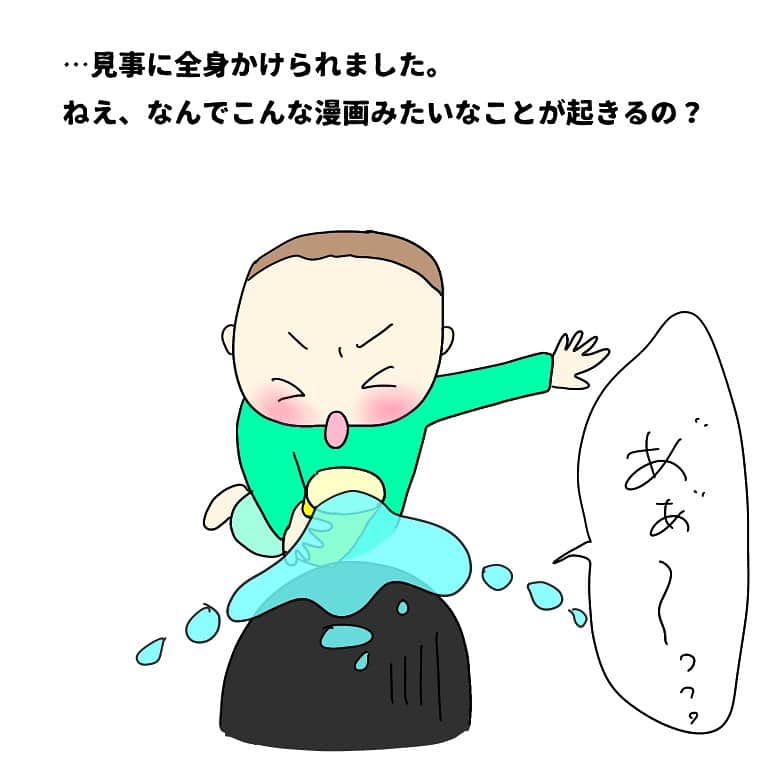 竹内由恵さんのインスタグラム写真 - (竹内由恵Instagram)「悪い予感があたることが多過ぎます笑　先回りして行動を阻止するなりして避けたいのだけど、それすら面倒くさいときは、よくその被害に遭う。 この日はあまりに見事な展開だったので、思わず笑ってしまいました😅  #ヨシエのヒトリゴト  #4コマ漫画 #育児漫画 #イラストエッセイ #絵日記 #エッセイ漫画 #子育て漫画 #2歳児 #男の子ママ #0歳児 #女の子ママ #漫画が読めるハッシュタグ#子供のいる暮らし#乳児のいる生活」11月21日 12時48分 - yoshie0takeuchi