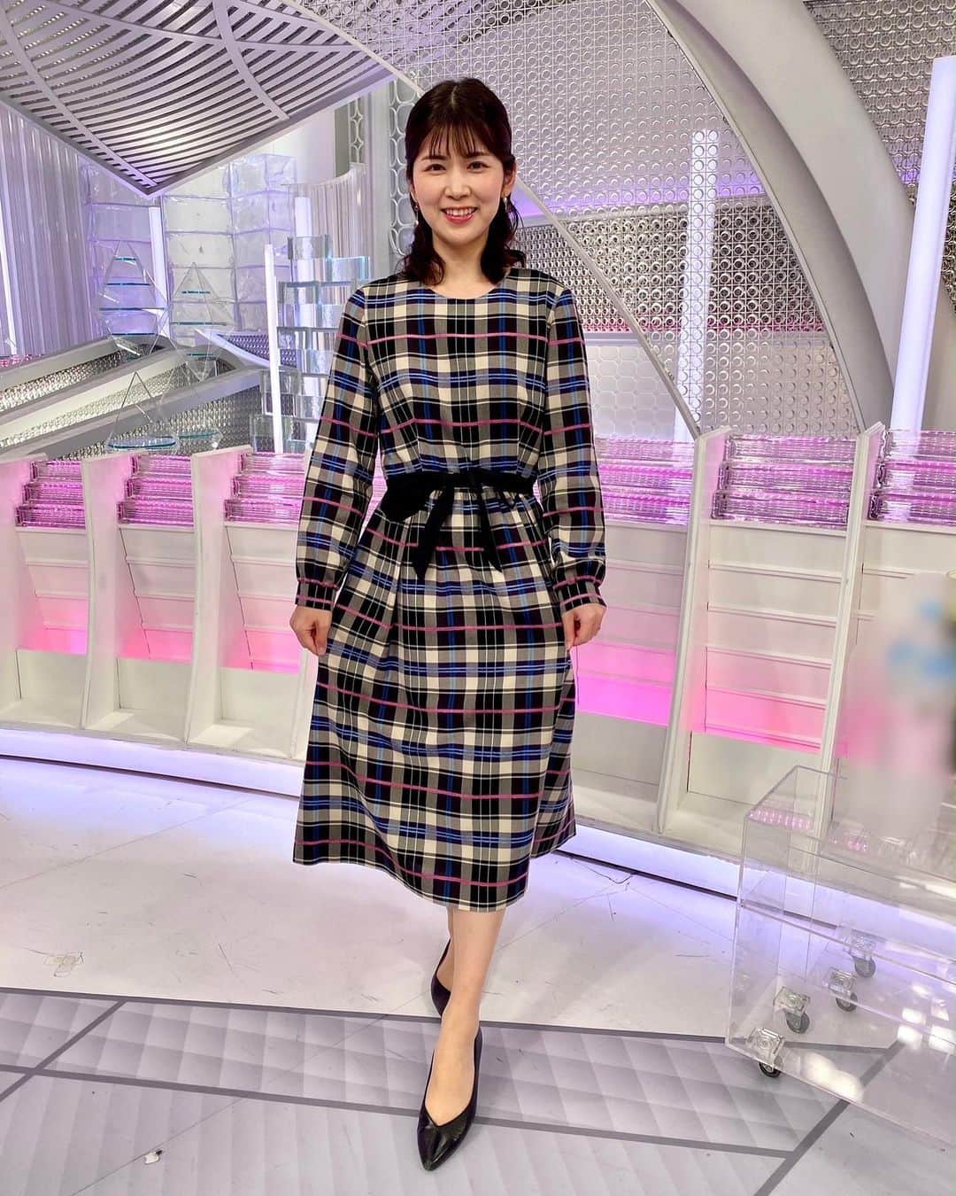 フジテレビ「Live News days」さんのインスタグラム写真 - (フジテレビ「Live News days」Instagram)「きょうは全国的に晴れてお洗濯日和となりそうです。  夜はグッと気温が下がるので、身体を冷やさないようにマフラーや手袋で対策をしてくださいね。  竹内アナ OP　@fabrice.eijikamata  安宅アナ スーツ @hanabishihousei ネクタイ  #FAIRFAX  #島田彩夏 #立本信吾 #安宅晃樹 #竹内友佳 #アナウンサー #フジテレビ #ライブニュースデイズ #livenewsdays #ファッション #コーディネート」11月21日 13時26分 - live_news_days