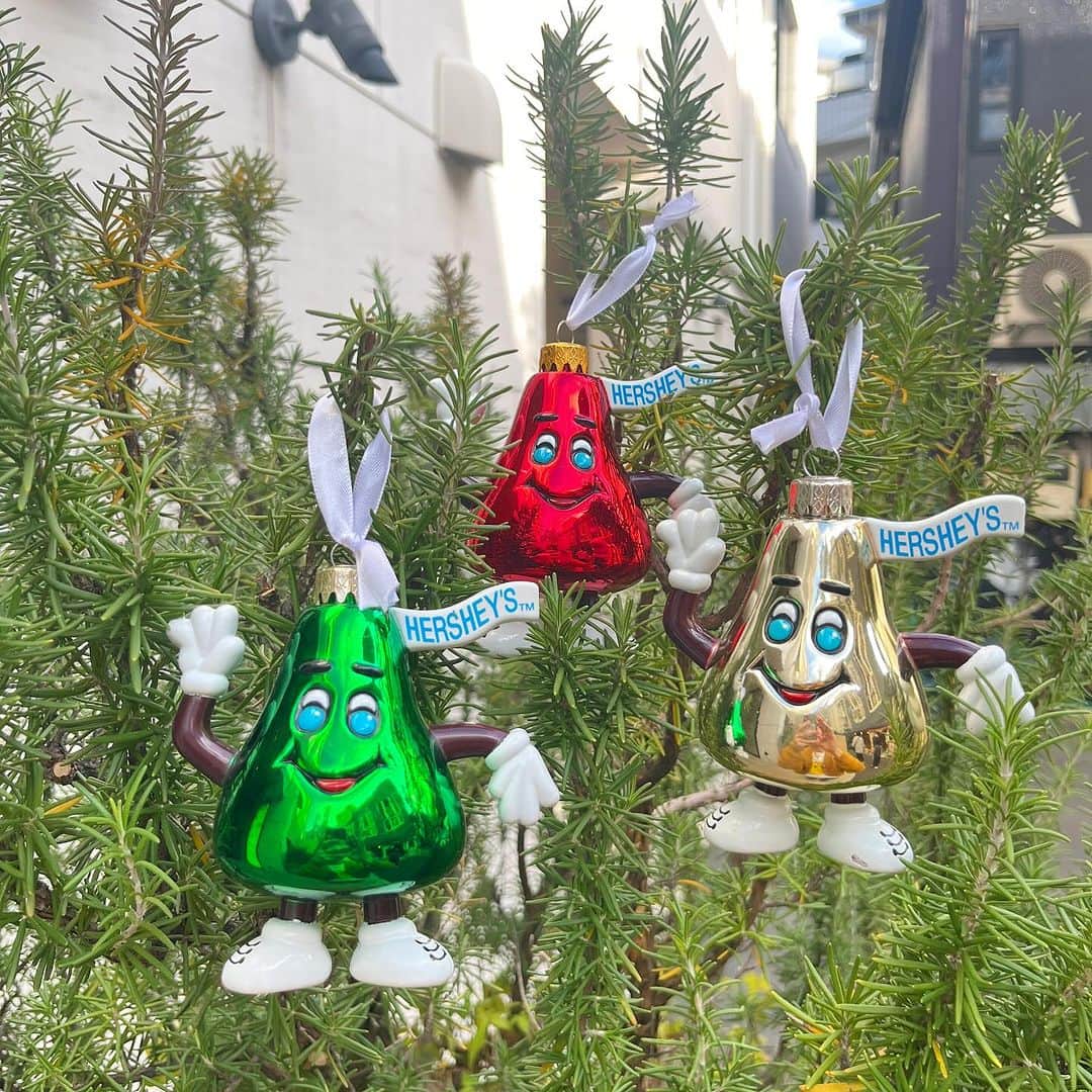おもちゃやSPIRALのインスタグラム：「90's HERSHEY'S Kisses  Christmas Ornament🍫✨  とにかくかわいいです！笑 オススメです✨」
