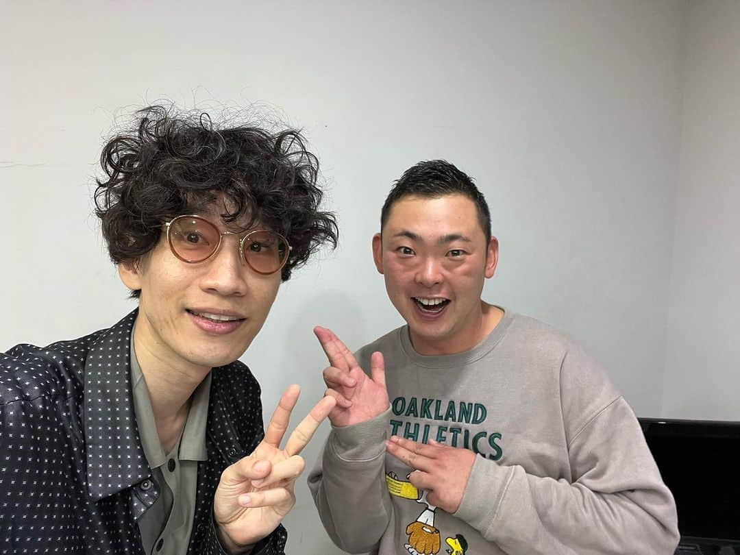 もりやすバンバンビガロさんのインスタグラム写真 - (もりやすバンバンビガロInstagram)「今日は18:25〜テレビ東京『内村のツボる動画』をみてね✨✨ 初めてのチャレンジでした🤗 #磯本五段 くん　#もりやすバンバンビガロ」11月21日 14時37分 - moriyasubanbanbigaro