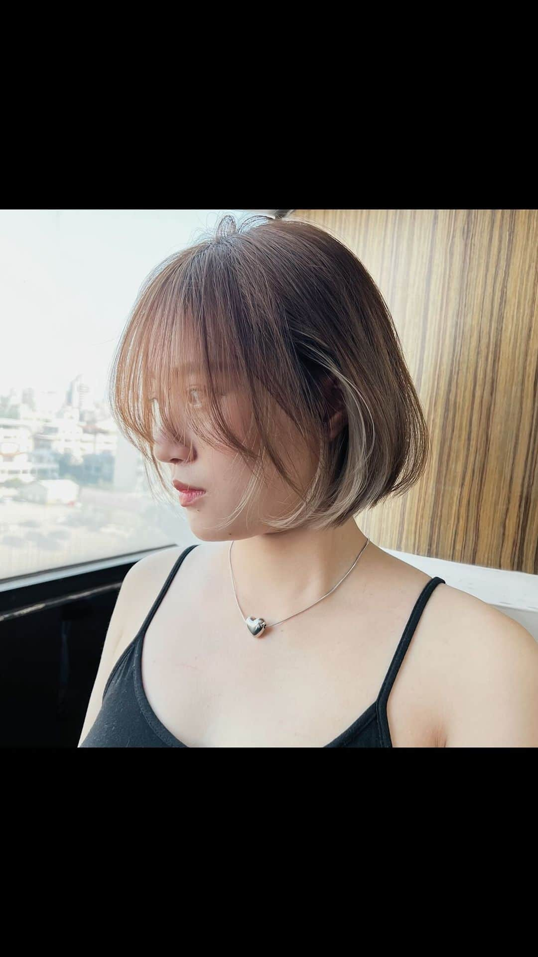 NOBU/渋谷店のインスタグラム：「#ミニボブ . . #cut #美容室 #ヘアスタイル #ハサミ #カット #ヘアアレンジ #前髪  #hair #外国人風 #イメチェン #トレンド #美容師 #髮型 #髮型師 #剪髮 #中長髮#ตัดผม#ผม#헤어 #컷#hair #haircut」