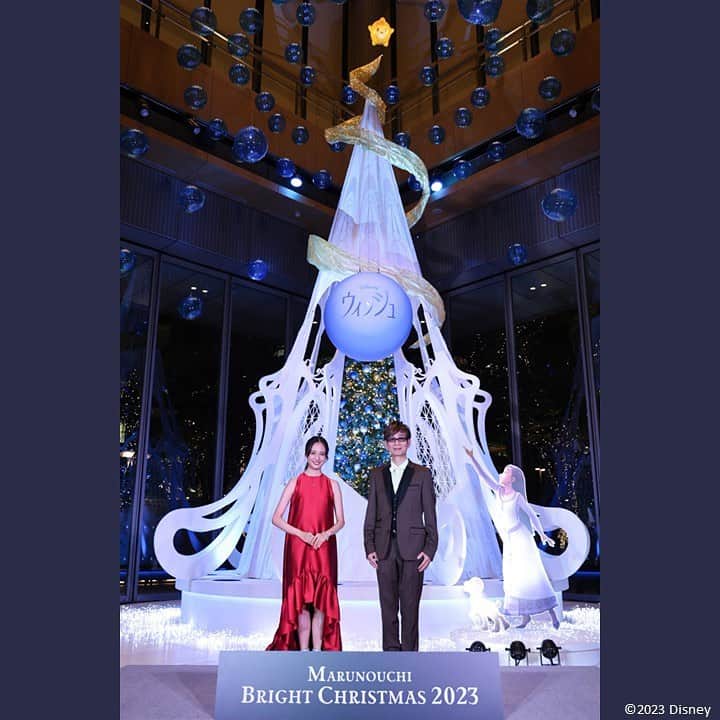 MEET at Marunouchiさんのインスタグラム写真 - (MEET at MarunouchiInstagram)「✦·..Marunouchi Bright Christmas 2023..·✦ 「Disney DREAMS ＆ WISHES」   ディズニーの”夢”と”願い”の世界に包まれる40日間 特別感溢れるクリスマスが、ついにstartしました▶▶▶   【会期】11月16日（木）～12月25日（月） 【場所】丸ビル、新丸ビル、丸の内オアゾ、丸の内ブリックスクエア ほか   最新映画『ウィッシュ』でヒロイン・アーシャを支える相棒、子ヤギのバレンティノ役を担当する山寺宏一さんと、ディズニーの大ファンで女優の大友花恋さんをゲストにお招きした点灯式を皮切りに、今年も丸の内のクリスマスが始まりました✨   今年のMarunouchi Bright Christmas 2023の見どころを一部ご紹介！   📍拠点装飾 今年の拠点装飾は丸ビル、新丸ビルをはじめ全5拠点！ 各拠点には、以下のディズニー・アニメーションをテーマにしたクリスマス装飾が登場🌲   丸ビル：『ウィッシュ』WISH 新丸ビル：『ファンタジア』The Sorcerer's HAT 丸の内オアゾ：『アナと雪の女王』FROZEN TREE 丸の内ブリックスクエア：『美女と野獣』Something There 国際ビル：『Disney DREAMS & WISHES」特設フォトウォール   各拠点ではディズニー公式プレイリスト「ディズニー・ヒッツ」より、映画『ウィッシュ』の劇中歌「ウィッシュ〜この願い〜」やディズニー・アニメーション作品の楽曲もお楽しみいただけます。 ディズニー・アニメーションの世界を、ぜひ丸の内で体感して♬  📍期間限定POP UP SHOP 期間中、ディズニーのPOP UP SHOPが登場！ クリスマスギフトや自分へのご褒美にもぴったりなディズニーグッズを販売します🎁   【会場】丸ビル1階マルキューブ、新丸ビル3階アトリウム   📍スタンプラリー ９つのポイントを巡るスタンプラリーを開催🏃 各ポイントで獲得できるスタンプには、ディズニー100 周年記念映画『ウィッシュ』や「Disney DREAMS & WISHES」キービジュアルに登場する８作品のキャラクターたちがデザインされています。   12 月1 日（金）～3 日（日）及び12 月22 日（金）～25 日（月）の７日間限定で、スタンプを集めた方を対象に、抽選でディズニーグッズが当たるプレゼントキャンペーンも開催しますので、ぜひ各ポイントのスタンプデザインをお楽しみにご参加お待ちしてます🎁   【会場】丸ビル、新丸ビル、丸の内オアゾ丸の内ブリックスクエア、新東京ビル、 丸の内テラス、TOKYO TORCH、丸の内二丁目ビル ※詳細の場所は丸の内ドットコムからご覧ください ※プレゼントキャンペーンは期間中、丸ビル1階マルキューブにて実施します   その他にもコンテンツは盛沢山！ 詳細はハイライトのEntrance🔗より丸の内ドットコムをチェックして👀   40日間にわたる今年のMarunouchi Bright Christmas 2023 ぜひ、丸の内エリアでお待ちしています。 #大手町 #丸の内 #有楽町 #東京 #tokyo #東京駅 #marunouchi #東京観光 #イベント #event #丸の内エリア #クリスマス#maruouchibrightchristmas #dreamswishes #disney #丸ビル #新丸ビル #丸の内オアゾ #丸の内ブリックスクエア #山寺宏一 #大友花恋 #ファンタジア #アナと雪の女王 #美女と野獣 #ズートピア #スタンプラリー #ウィッシュ #ディズニー100」11月21日 15時22分 - marunouchi_com