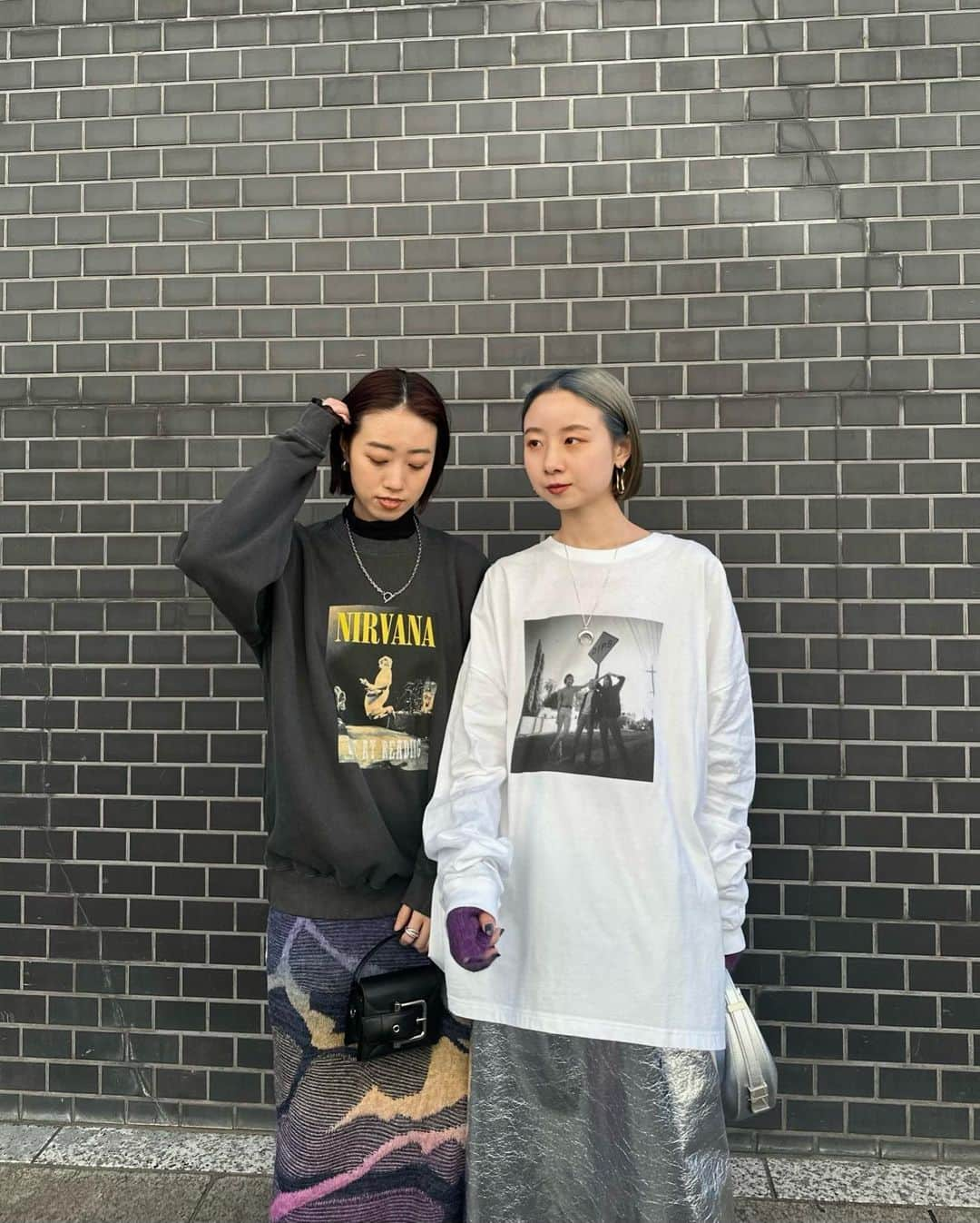 Ameri VINTAGE LUMINE SHINJUKUさんのインスタグラム写真 - (Ameri VINTAGE LUMINE SHINJUKUInstagram)「. NOW ON SALE———  NIRVANA VINTAGE LIKE SWEAT (02320320880) ￥16,500 tax in ブラック  NIRVANA BIG LS TEE (02320320870) ￥12,100 tax in ホワイト  Mana 156cm Rena 158cm  @amerivintage #amerivintage  #ameri #ameri_staffsnap #ameri2023autumnwinter #nirvana」11月21日 15時38分 - ameri_shinjuku