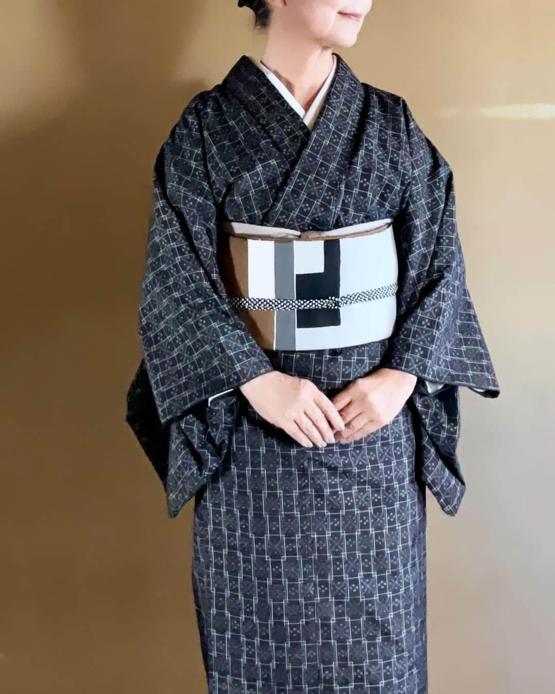 山崎陽子のインスタグラム：「小春 扶桑社にて校了とインタビューの仕事✒︎ #kimono #琉球絣 #大城廣四郎織物工房  #染め分け帯 #甲斐凡子 #フォリア工房 #結城紬の帯  #八寸帯好き#染と織たかはし  #小石柄 #道明  半年に一度、ライター同士が集う場。情報交換も✌︎」