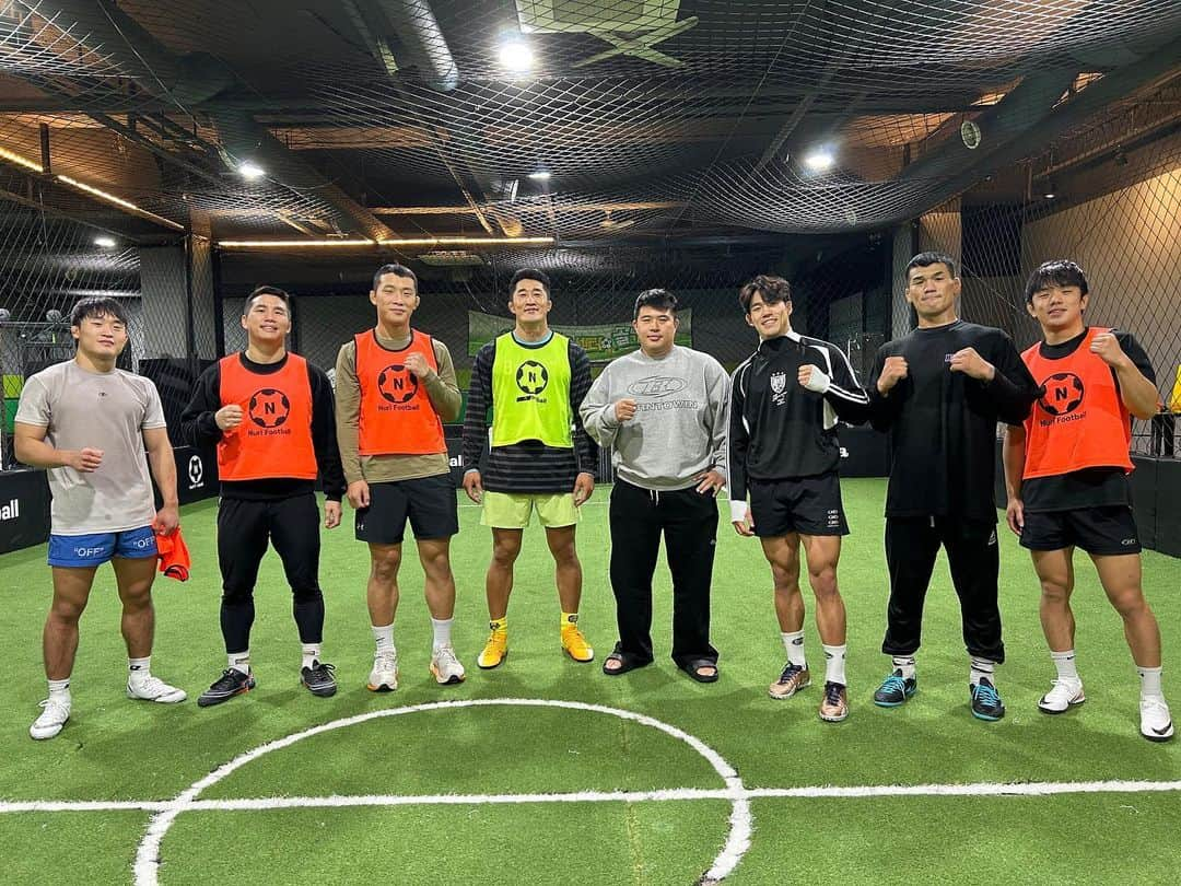 キム・ドンヒョンのインスタグラム：「오늘은 축구 체력훈련🔥⚽️ #하바스mma #뭉찬3 #스페어키퍼🤣」