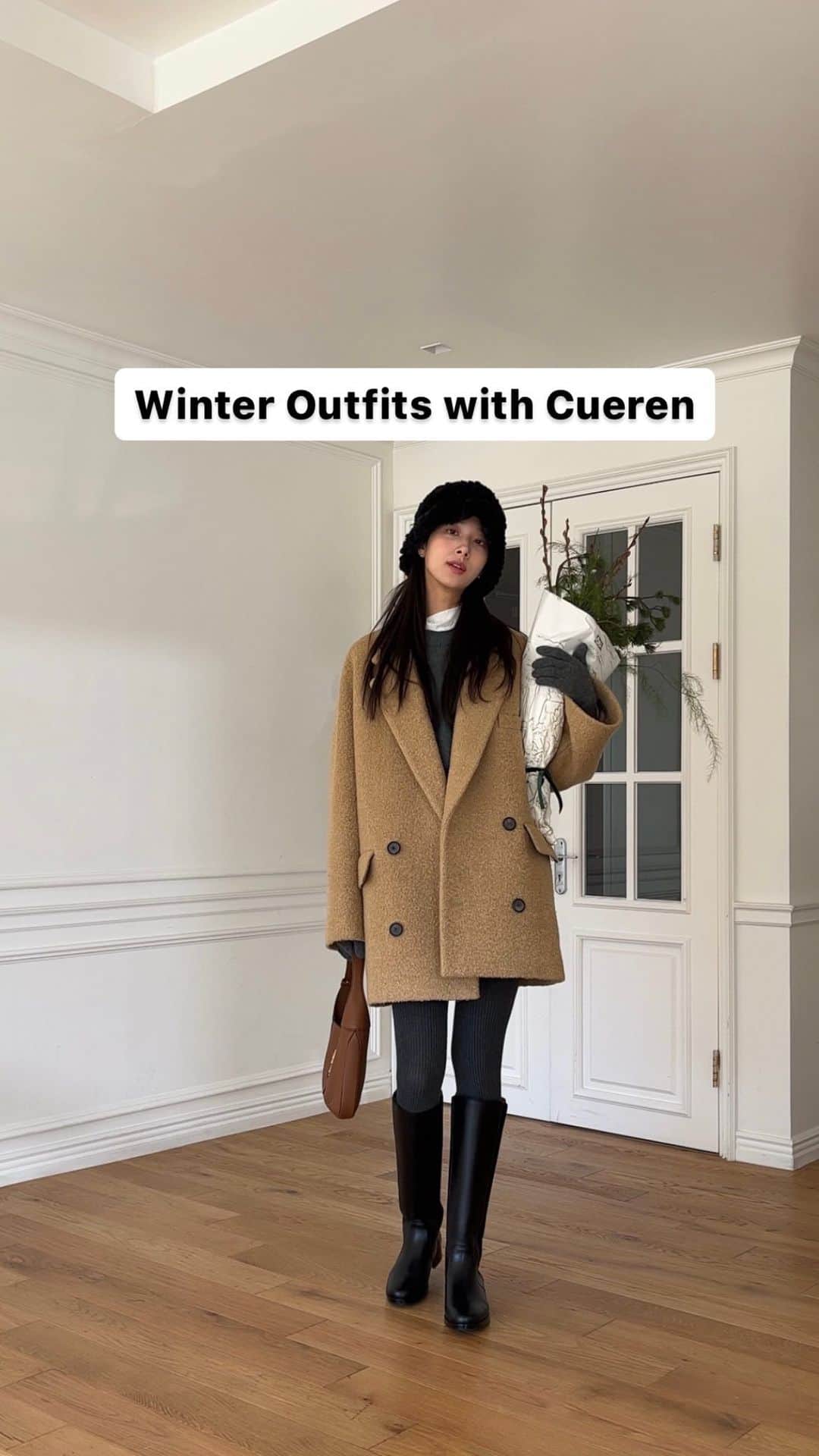 ミナ のインスタグラム：「#광고 4 Winter Outfits with @cueren_official  가을부터 한 몸처럼 신었던 쿠에른의 ‘프라하 10니하이 부츠’와 함께 겨울 데일리룩을 준비해봤어요❄️ 내돈내산 찐추천템이었기 때문에 더욱 애정담아 추천하는 아이템🫶🏻  요즘 빠진 클래식룩의 무드에 맞게 탄탄하게 일자로 형태가 유지되는 스타일의 부츠를 찾다가 딱 눈에 들었던 제품이었어요.  저는 살짝 X자 다리인데 슬림한 스트레이트 핏이 다리라인을 일자로 잡아줘서 다리가 더 길고 예뻐보이고 지퍼가 뒷쪽에 들어가니까 옆라인이 깔끔해서 스커트나 반바지 입었을 때 매끈한 실루엣이 예뻐요! 옆면에 있는 스판덱스 패널도 다리라인을 같이 잡아줘서 착화감도👍🏻 자주 신어도 흐물거리지 않고 탄탄하게 가죽 느낌이 잘 살아있고 천연 소가죽이라 자연스러운 광택이 고급스러워서 정말 손이 자주 가는 부츠입니다.  최근 제 피드에서 신은 부츠는 전부 다 프라하 10니하이 부츠일 정도로 어디에나 잘 어울려서 코디 만능템이에요🤍 제가 보여드린 룩들처럼 스커트, 쇼츠, 데님 등 다양한 코디로 함께 해보세요🤎👢👖🧥  #쿠에른 #CUEREN #withCUEREN #롱부츠」