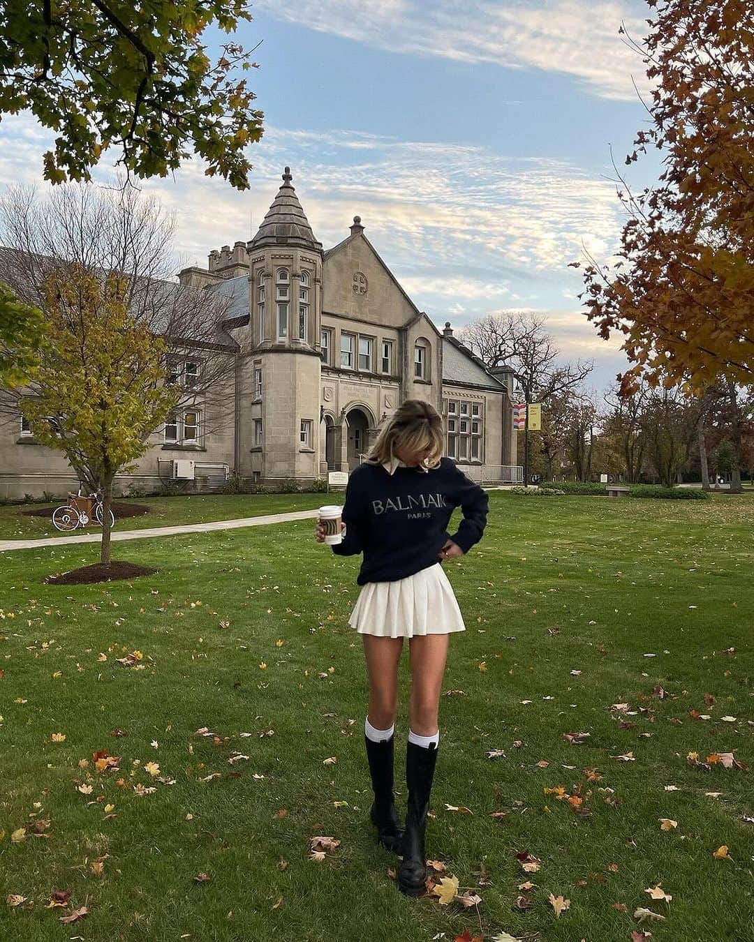 Angel™のインスタグラム：「Which look is your fav.??? Credit @leximars #autumnlooks #fashion #outfit #looks #ootd #style #autumnoutfit #preppy #fastfashion #autumnclothes #autumnclothesforwomen #fashionshows #fashionwomen #outfitsaesthetic #womensclothing #womenfashion #autumnlook #autumnfashion #fashionweek #fashionista #americanstyle ❤️ #asaqueen」