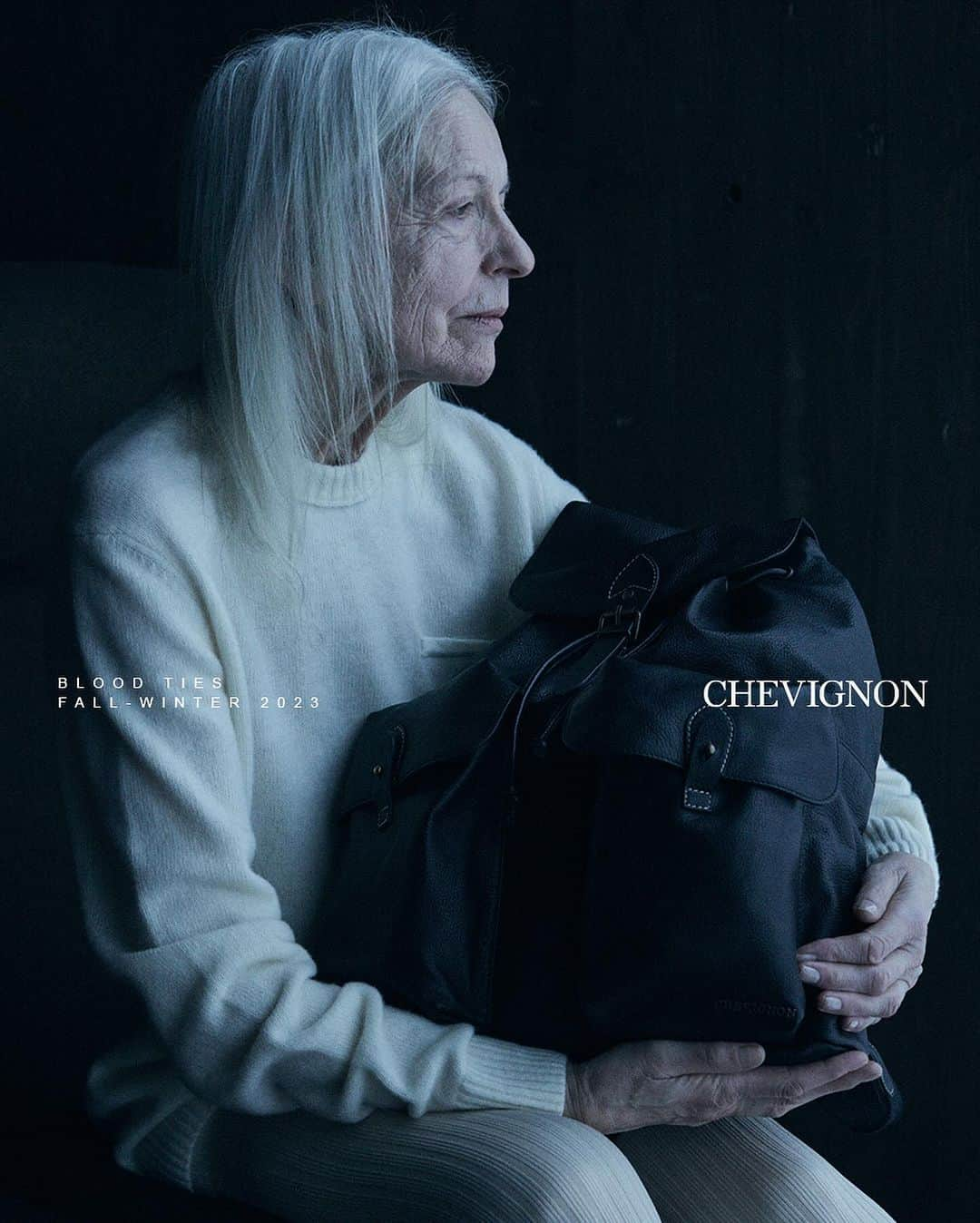 シェビニオンさんのインスタグラム写真 - (シェビニオンInstagram)「CHECK OUT OUR NEW LEATHER BACKPACK COLLECTION  BLOOD TIES FALL-WINTER 2023  #CHEVIGNON」11月22日 3時00分 - chevignon_fr