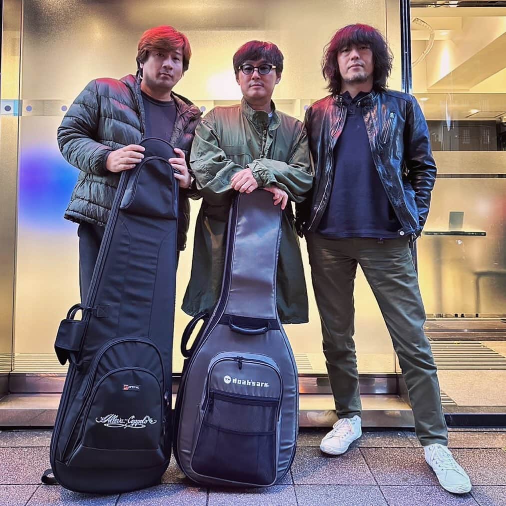 浅田信一のインスタグラム：「バンドマン的な📷 仙台用リハ完了。 みんなに会えるの楽しみだな。」