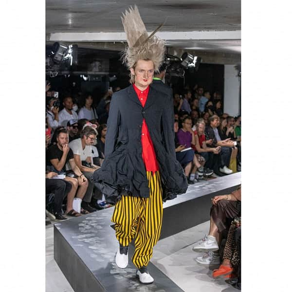 playfulさんのインスタグラム写真 - (playfulInstagram)「【2023S/Sコレクション着用】  　 COMME des GARCONS HOMME PLUS エステル裾ボリュームロングジャケット 黒  ¥173,800 (K-125938)  https://www.playful-dc.com/products/details130150.html  #プレイフル #playful #古着 #ブランド古着 #DCブランド #コムデギャルソン #コムコム #コムデギャルソンガール #junyawatanabecommedesgarcons #コムデギャルソン古着 #ジュンヤワタナベ #ジュンヤワタナベマン #商品撮影 #川久保玲 #commedesgarcons #commedesgarconshommeplus #commedesgarconshomme #commedesgarconsgirl #blackcommedesgarcons #cdg #secondhandclothes #junyawatanabe #commedesgarconscommedesgarcons」11月21日 17時26分 - playful_dc