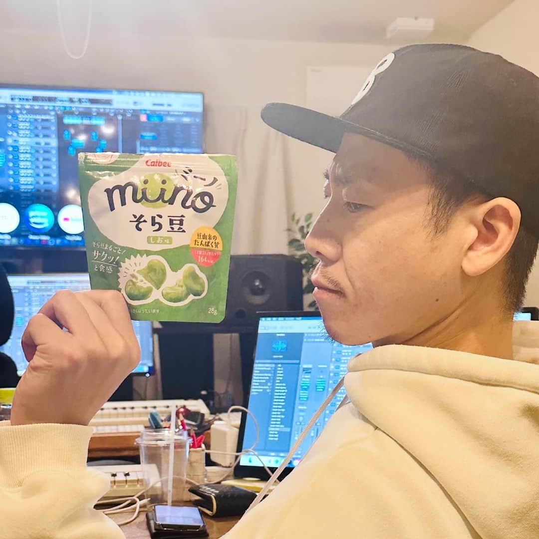 C&K（シーアンドケー）さんのインスタグラム写真 - (C&K（シーアンドケー）Instagram)「＼「CK PEAS」発売記念パーティー／  12/19(火) @東京キネマ倶楽部 今週11/25チケット一般発売スタート!  CD封⼊⽤紙のサンプルをホームページに掲載しました！  ▼CDのご予約はこちら ※CK MARKETは11/26まで お忘れなく！  #candk  #CKPEAS #シーケーピース」11月21日 17時36分 - candkinfo