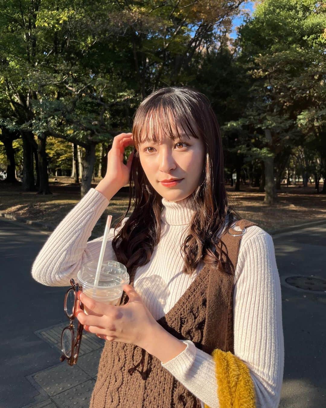 鈴木美羽さんのインスタグラム写真 - (鈴木美羽Instagram)「秋コーデ🍂  光に当たると目茶色くなる👀」11月21日 17時43分 - suzukimiu_0414