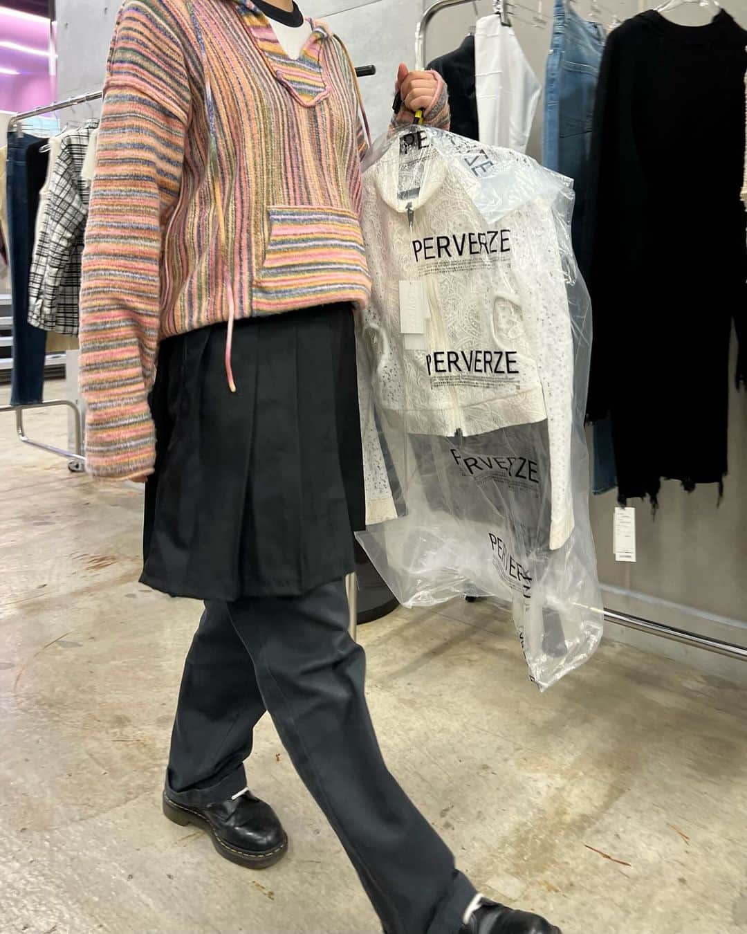 PERVERZE_OFFICIALさんのインスタグラム写真 - (PERVERZE_OFFICIALInstagram)「Here are some stuff daily outfits with PERVERZE_AW23 @perverze_minamiaoyama .  We have our latest collection that you can take home to upgrade your wardrobe. We are looking forward to seeing you at the store. #PERVERZE #minamiao」11月21日 18時00分 - perverze_official