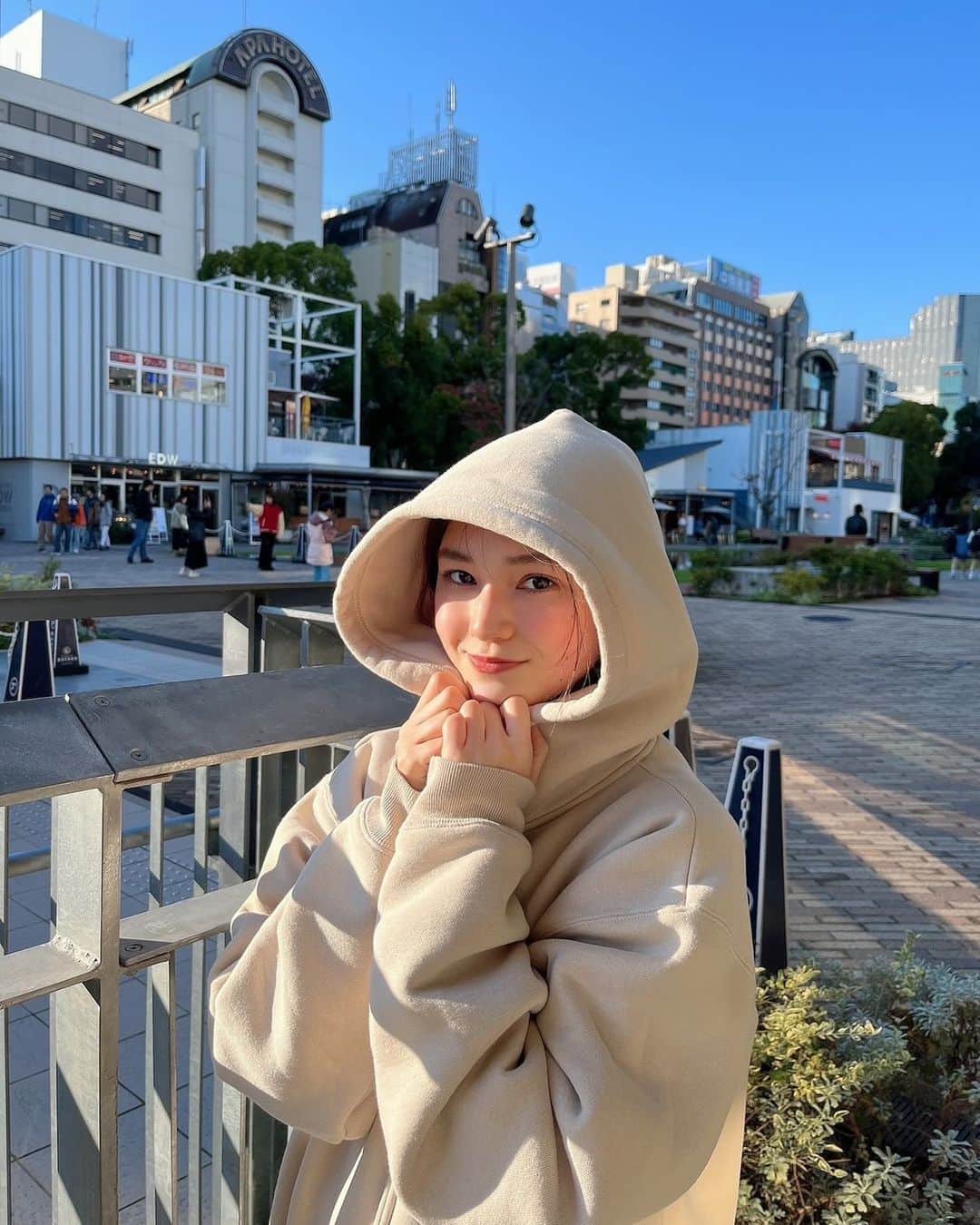山崎カノンのインスタグラム：「ふーどまん ・ ・ あったかいよお」