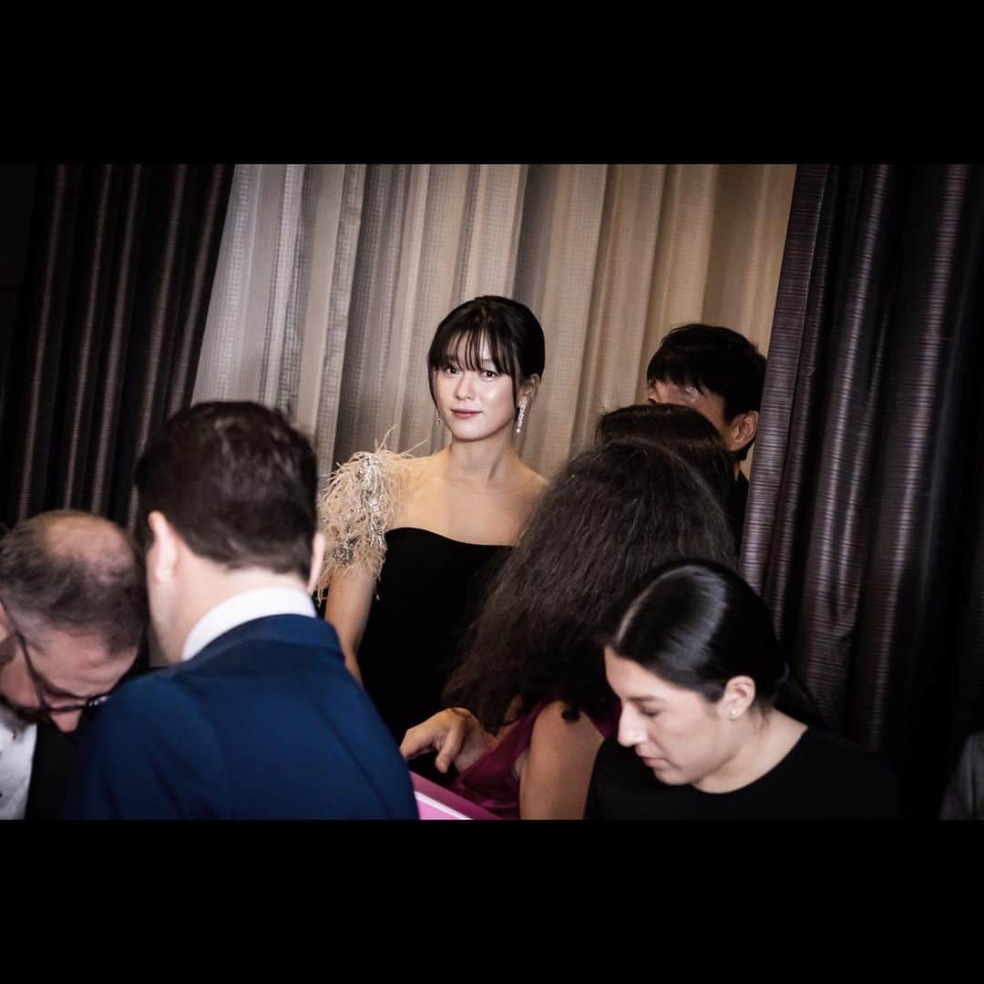 ハン・ヒョジュさんのインスタグラム写真 - (ハン・ヒョジュInstagram)「51th International Emmy Award.」11月22日 3時57分 - hanhyojoo222