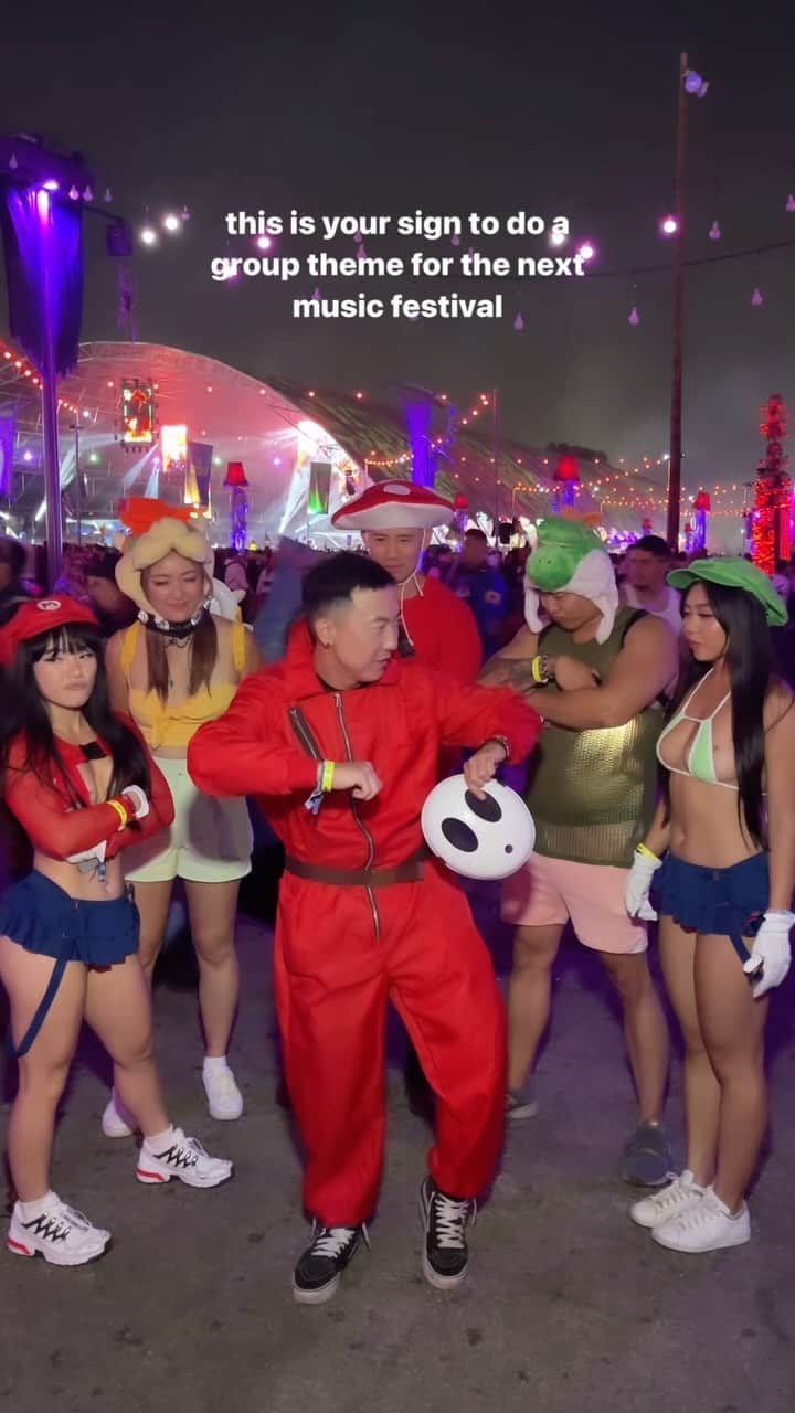 Marycakeのインスタグラム：「letsa go squad 👨🏻🐲🍄🌟  #musicfestival #raveoutfit #supermario #insomniacevents #rave #ravelife #raveoutfit」