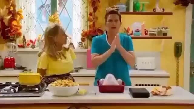エイミー・セダリスのインスタグラム：「@athomewithamysedaris @anagasteyer」
