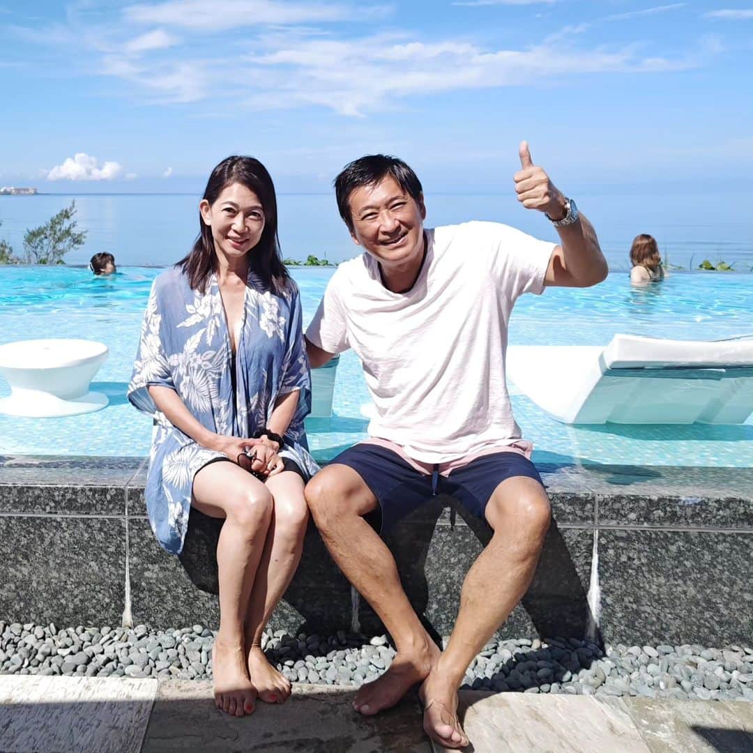 藤岡幸夫のインスタグラム：「本日１１月２２日は「いい夫婦の日」であります😇  我々男性は奥さんに改めて感謝しましょう🥰　そして夫婦で大切なのは思いやりであります👍喧嘩しても思いやりだけは忘れずに😀  それにしてもあーた、結婚して３４年、これだけ多くの案件がバレバレ🤪なのに仲良くしてるのは奇跡❗かみさんの忍耐に感謝なのであります🤣  #いい夫婦の日  このアカウントは表アカウントです。裏アカウントもよろ😀 ↓ @sachiofujioka」