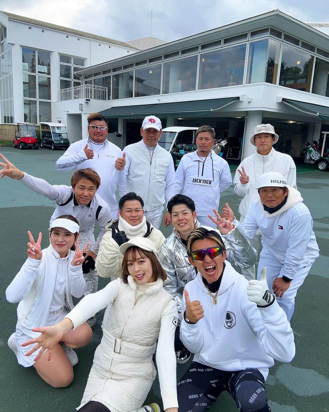 板橋瑠美さんのインスタグラム写真 - (板橋瑠美Instagram)「第16回RUMIRINGO CUP in Nagasaki ⁡ ⁡ 最高な素晴らしいゴルフコースで、コンペさせていただき、本当にありがたすぎて🥹❤️ ⁡ ⁡ 沖縄や、千葉や、岡山、熊本、など遠方からも参加してくださって。。。。♡ ⁡ ⁡ ⁡ ⁡ 今年のゴルフで1番楽しみにしてました🥹💕 ⁡ ⁡ ⁡ 名物ホールである、海の中にグリーン⛳️がある3H、とにかく映えすぎてもう感動🥹✨✨✨ ⁡ ⁡ ⁡ 自分史上過去1なコースでした❤️☻ ⁡ ⁡ もう、3H目が幸せすぎて、 「あーーここにずっといたいーーーー」 と思わず声がでましたw ⁡ ⁡ それくらい人生で1番幸せなゴルフ場だった！！！🥹🥹 ⁡ ⁡ あと普通にトーナメントコースだから戦略性もだし、本当に楽しすぎるコースでした❤️😍 ⁡ ⁡ 難しい最後の18Hはメチャ難しそうだったけどなんとparであがれたのは本当に嬉しかったー🥹🥹🥹🥹 ⁡ ⁡ ⁡ 実はメンバーコースなんですが、 電話で予約したら、メンバーさんが優先にはなりますが、空いてたら全然ビジターさんでも入れるそうなんです！！！！✨✨ ⁡ 是非是非！！！！  @passage_kinkai   ⁡ ⁡ そしてご参加くださった皆様本当にありがとうございました😭♡ ⁡ またお会いできるのを心より楽しみにしております！！！^ ^ ⁡ ⁡ ⁡ ⁡」11月21日 20時49分 - rumi_official_0616