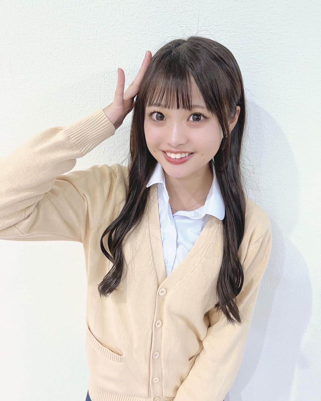 杉井美咲のインスタグラム：「テストのためにはやく寝る！ 良い夢見れますよーに💭🌙*.｡ おやすみー！！ ・ ・ #jk #sjk #jk2 #jkブランド #jkの素敵な思い出 #07 #杉井美咲 #女子高生ミスコン #高一ミスコン」