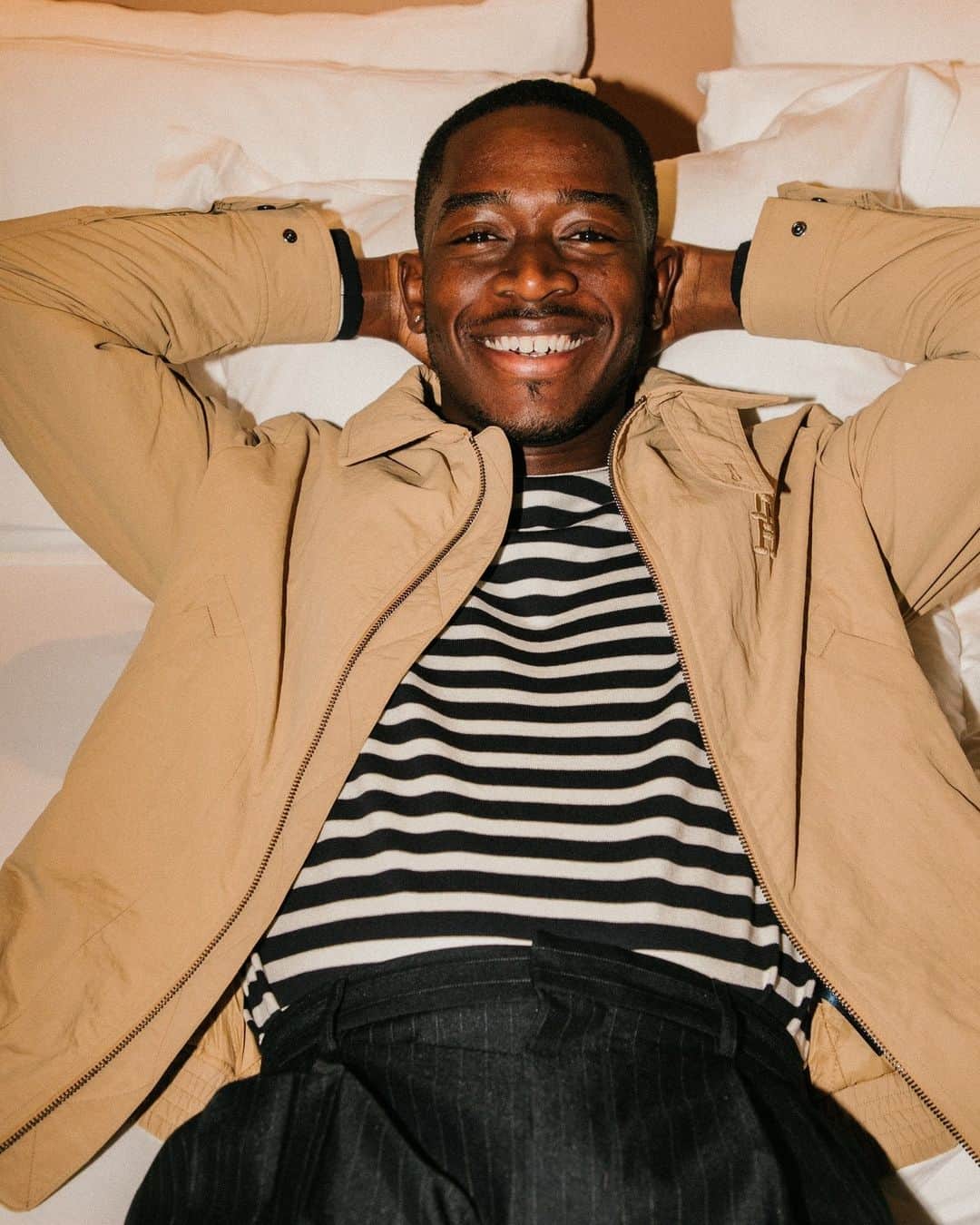 Tommy Hilfigerのインスタグラム：「All smiles and all style with #DamsonIdris.   📸 @jockograves」