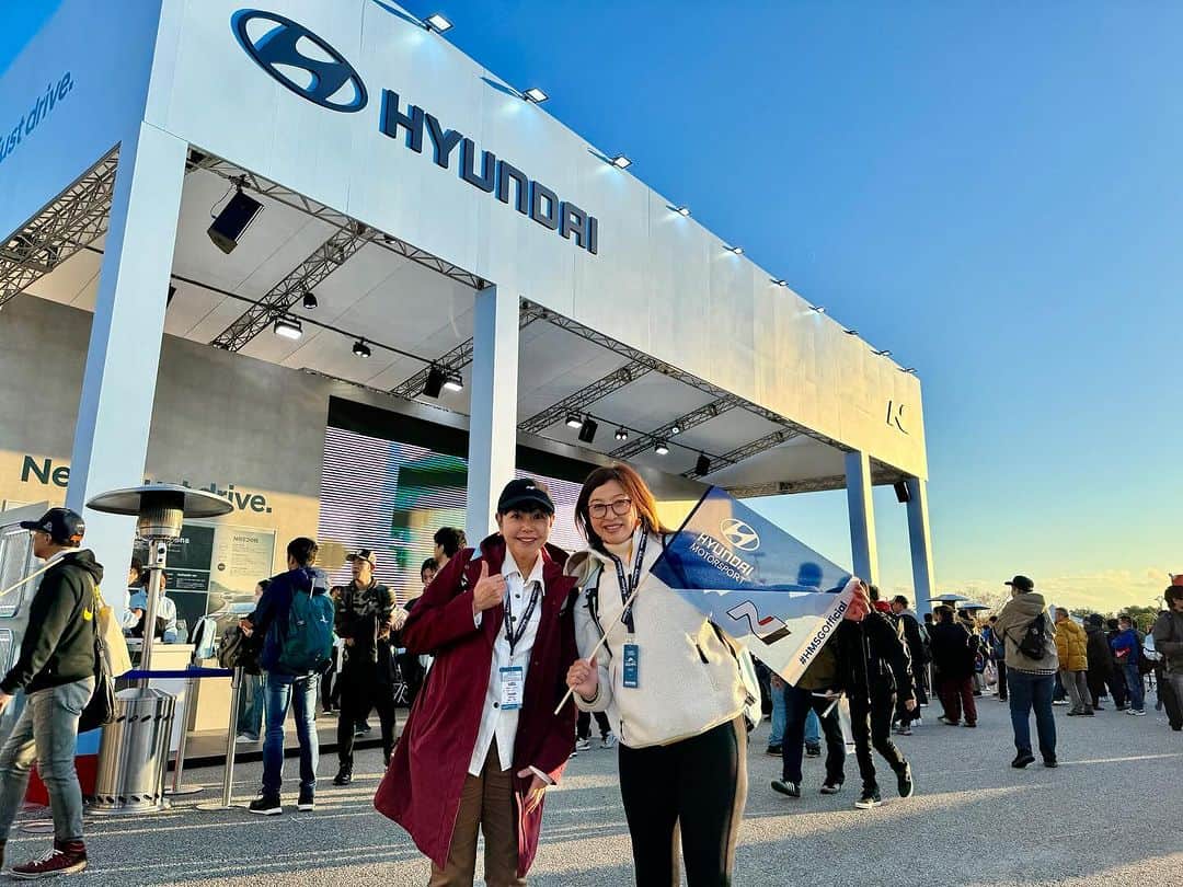 吉田由美のインスタグラム：「ラリージャパンの思い出  #ラリージャパン  #rallyjapan  #豊田スタジアム　#ヒョンデ　#hyundai ＃吉田由美　＃yumiyoshida ＃竹岡圭　＃吉田由美ちゃんねる」