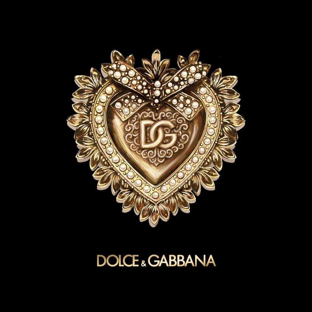 カドサワンレイコのインスタグラム：「《Staff》 「DOLCE&GABBANA HOLIDAY 2023 Private Party」にてREIKOがホリデーライブを行います🎙️ 11/24(金)にリリースされる新曲’イタズラ’も初披露予定🎁  ドルチェ＆ガッバーナLINE公式アカウントのお友だち限定、 抽選で10組20名様をご招待！  ▼日時 11/27(月)19:00-  ▼応募URL https://bit.ly/3G5yprA ※応募要項をご確認の上ご応募ください。  #DolceGabbana #ドルチェガッバーナ #DGHolidays #DGホリデー #REIKO」