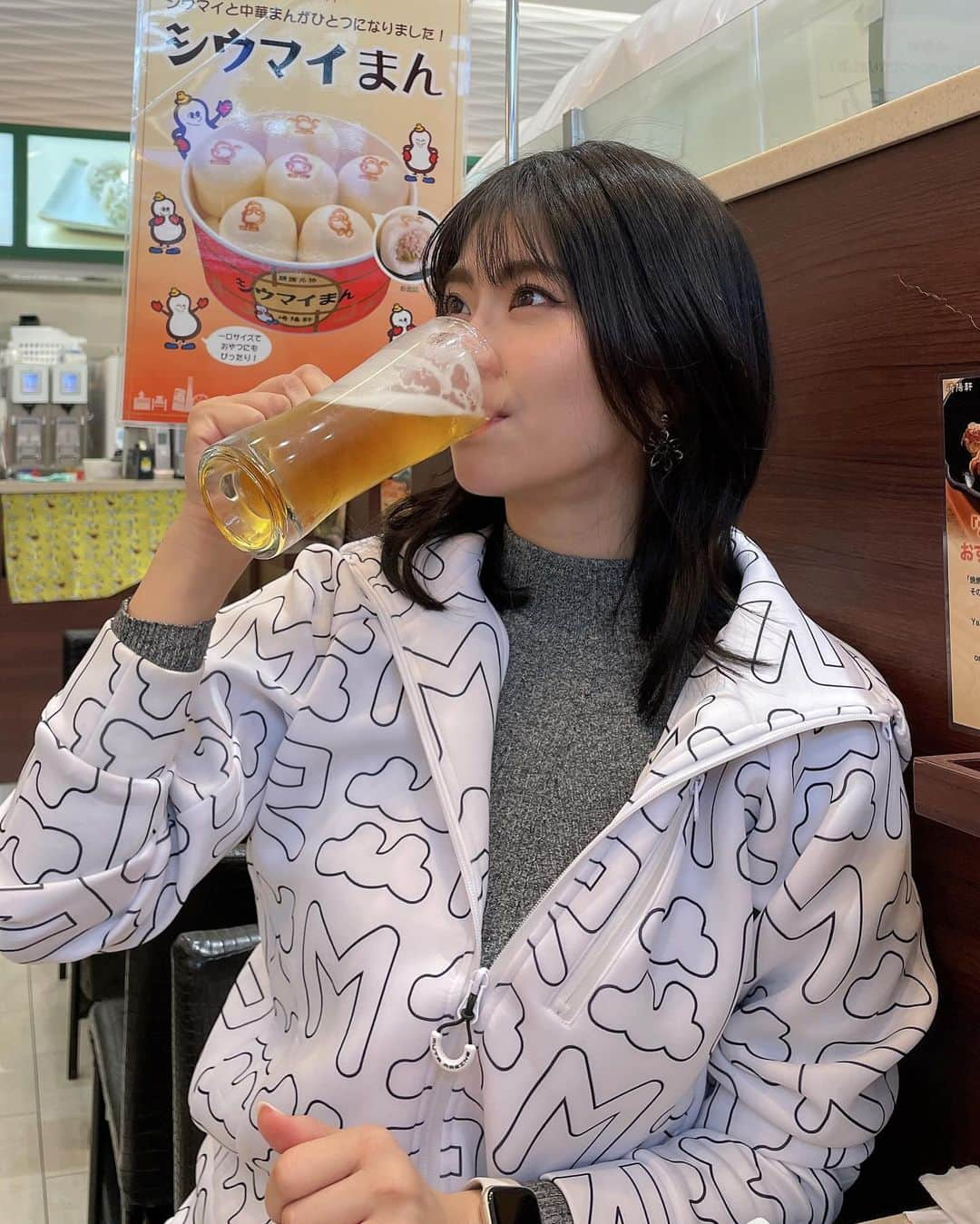 斎藤みどりのインスタグラム：「ンマンマ🍺🍺🍺 日中ビーーール‼️ . . . #ビール」