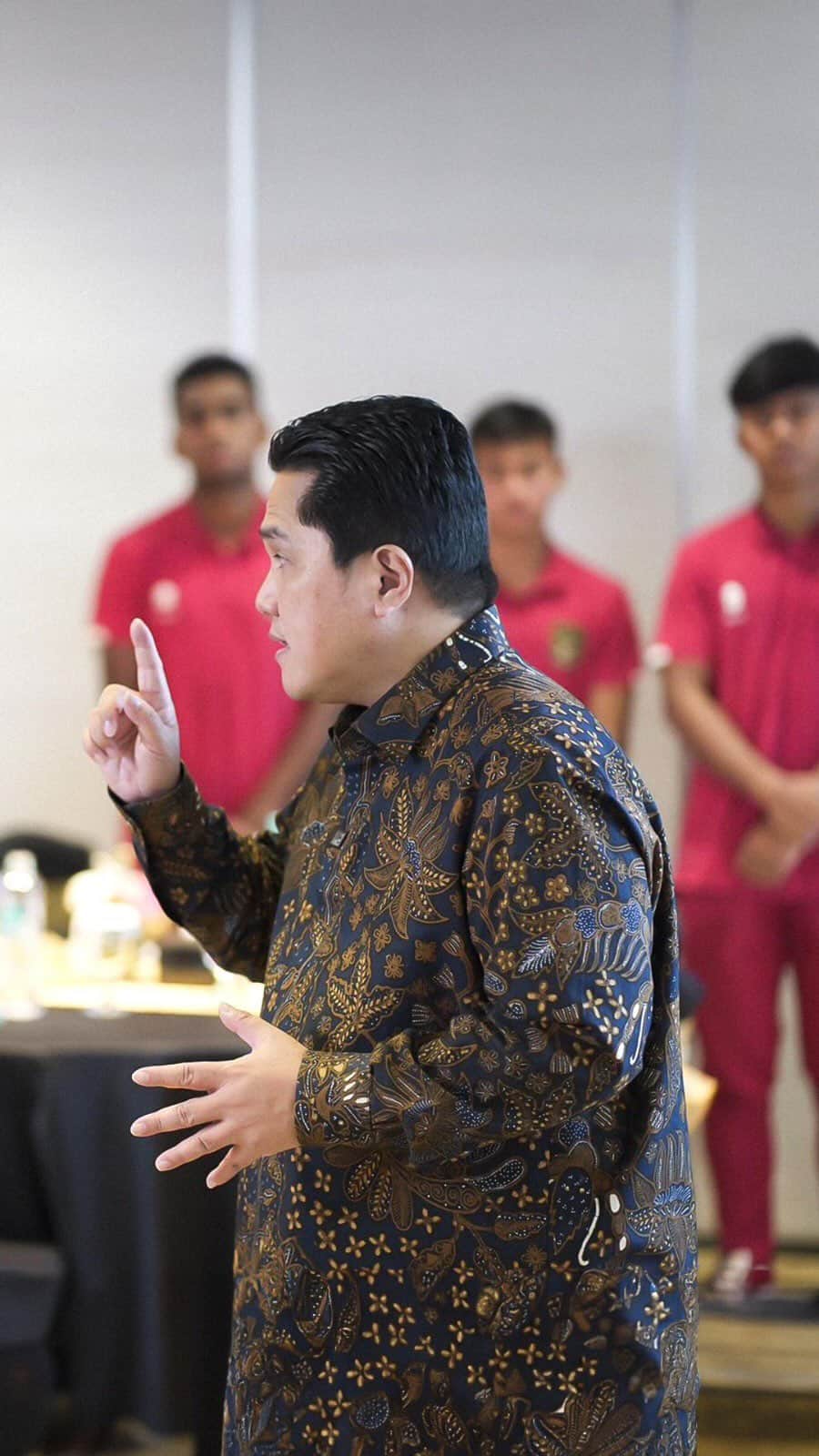 のインスタグラム：「Bangkit dan kembali berjuang untuk menjadi lebih baik.   Semangat Garuda Muda 🇮🇩  #KitaGaruda #GarudaMendunia」