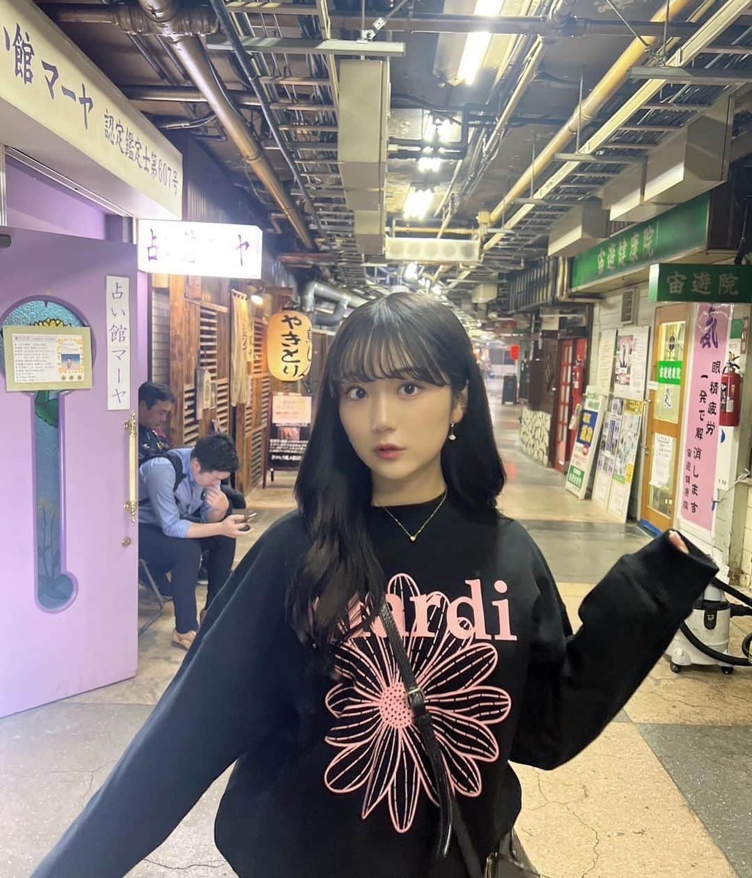 阿部夢梨さんのインスタグラム写真 - (阿部夢梨Instagram)「浅草食べ歩き楽しかった‪なーん🚶‍♀️🍂」11月21日 21時41分 - yumeri_abe.official