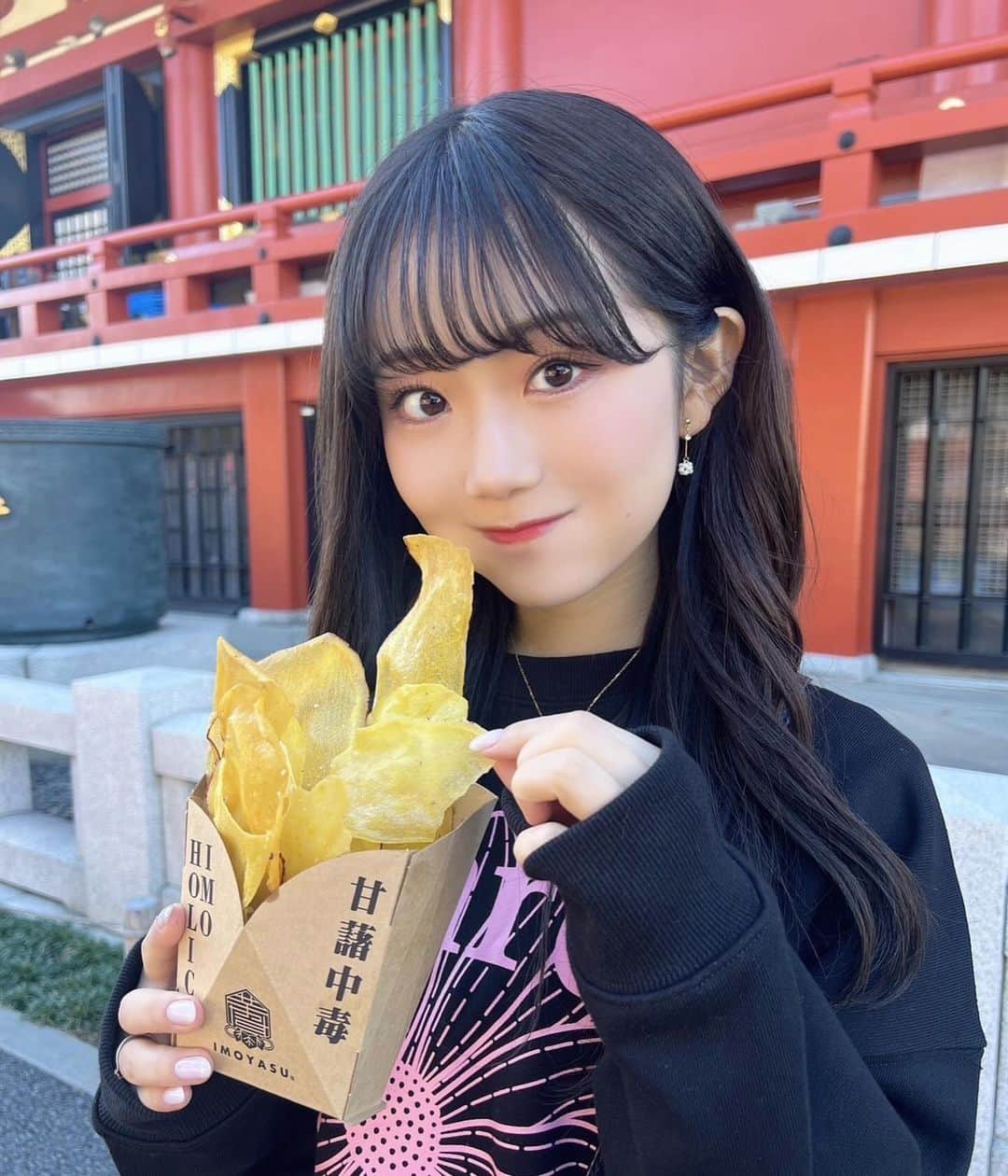 阿部夢梨さんのインスタグラム写真 - (阿部夢梨Instagram)「浅草食べ歩き楽しかった‪なーん🚶‍♀️🍂」11月21日 21時41分 - yumeri_abe.official