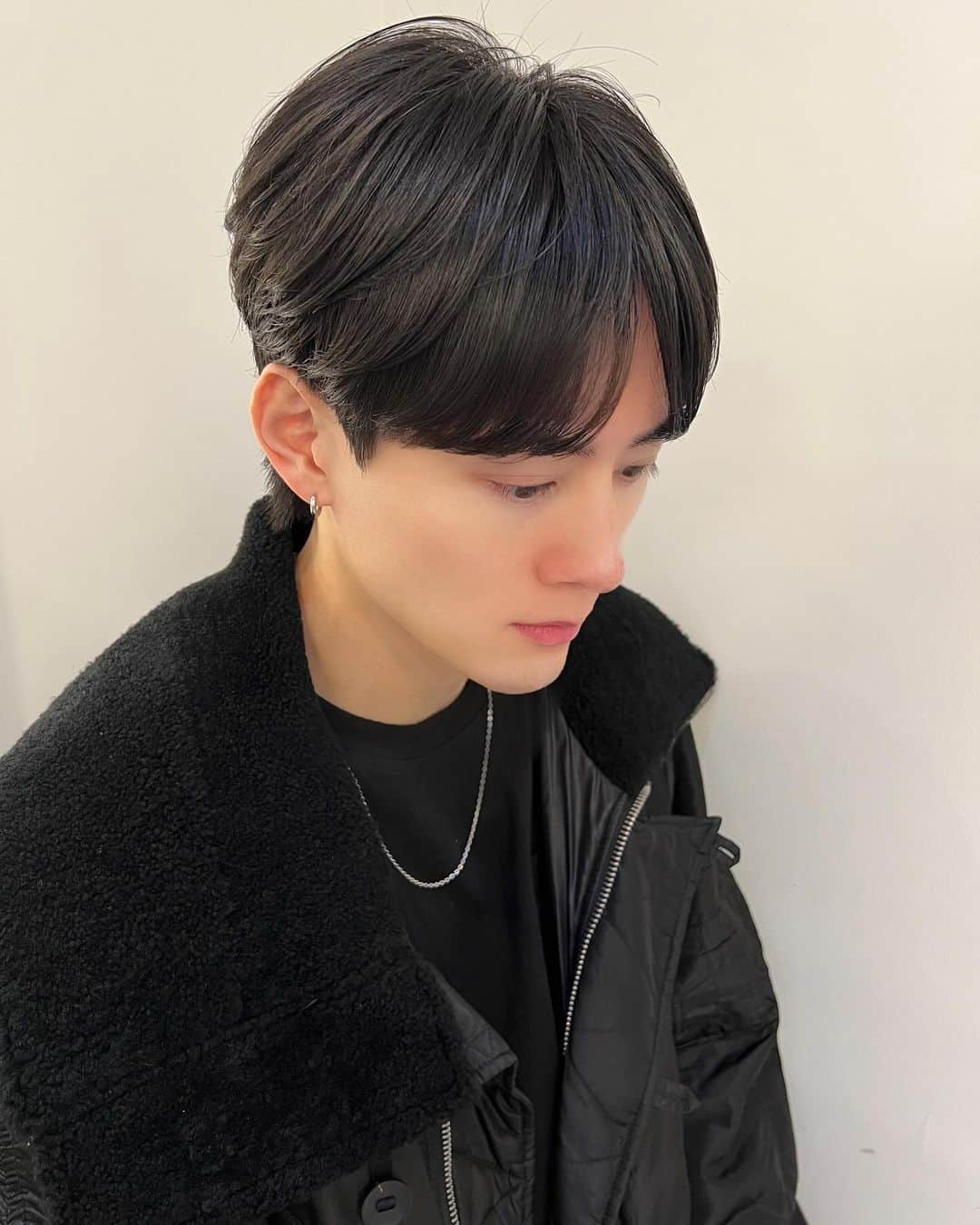 向山毅さんのインスタグラム写真 - (向山毅Instagram)「🆕Hair style💇  Hair stylist✂︎ @sakamoto_takuto  #Haircolor #wintergrayge   Thank you!!✨  #向山毅  #秋元康プロデュース #show_wa #昭和歌謡 #令和歌謡 #menshair #hairstyle #beauty #美容男子」11月21日 21時47分 - take_solidemo