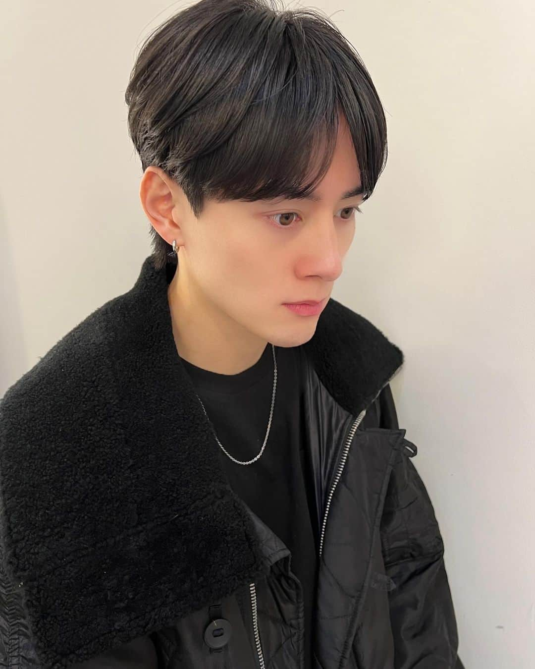 向山毅さんのインスタグラム写真 - (向山毅Instagram)「🆕Hair style💇  Hair stylist✂︎ @sakamoto_takuto  #Haircolor #wintergrayge   Thank you!!✨  #向山毅  #秋元康プロデュース #show_wa #昭和歌謡 #令和歌謡 #menshair #hairstyle #beauty #美容男子」11月21日 21時47分 - take_solidemo