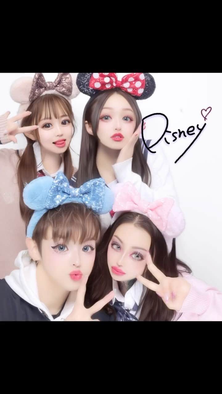 Aiのインスタグラム：「みんなで制服ディズニーでちた🩷🐭🏰🎈  #disney #制服ディズニー   @taketaroutime @noponopisu2 @30_chibisaba1000」