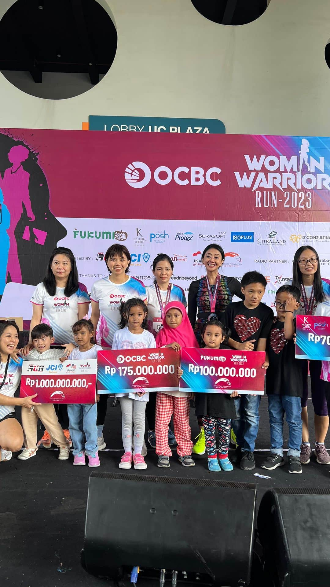 グレイシア・ポリーのインスタグラム：「Berlari amal bersama woman warrior run menggalang dana untuk anak-anak yang memiliki penyakit jantung bawaan melalui little heart foundation. ❤️」