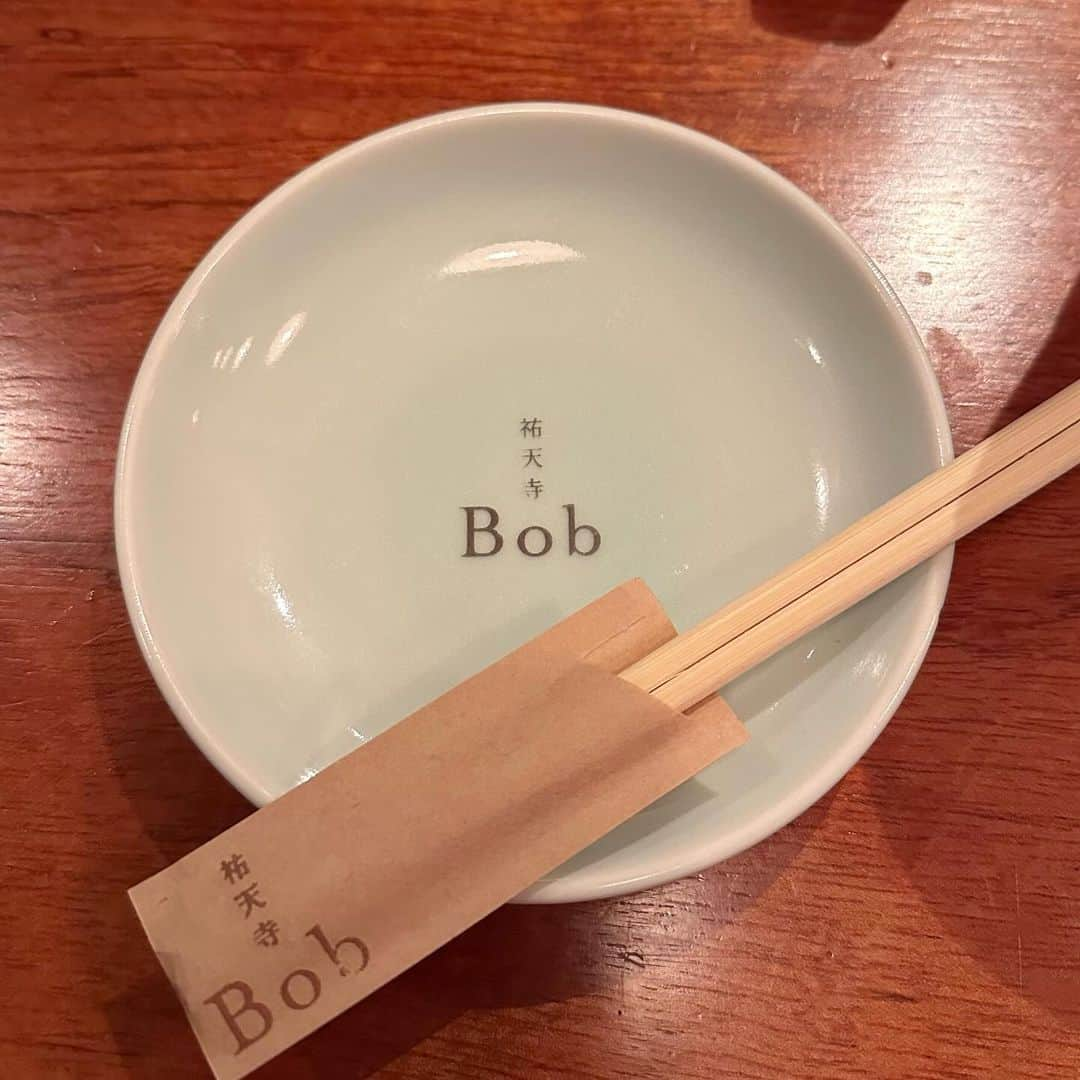 福地夏未さんのインスタグラム写真 - (福地夏未Instagram)「🍂  少し前に行った祐天寺Bob  大量の松茸と鴨肉の土鍋ご飯で 少し遅めの秋を堪能〜！ 出汁茶漬けで食べるごはんは、 もはや飲み物でした☺️  おでんも食べて銀杏も食べて 大好きなハムカツも食べて腹パン！  大満足！おいしかったです🫶🏻  _ #夏未のおいしい #祐天寺グルメ #祐天寺居酒屋 #祐天寺Bob #土鍋ごはん #腹パン」11月21日 22時05分 - natsuminmin19