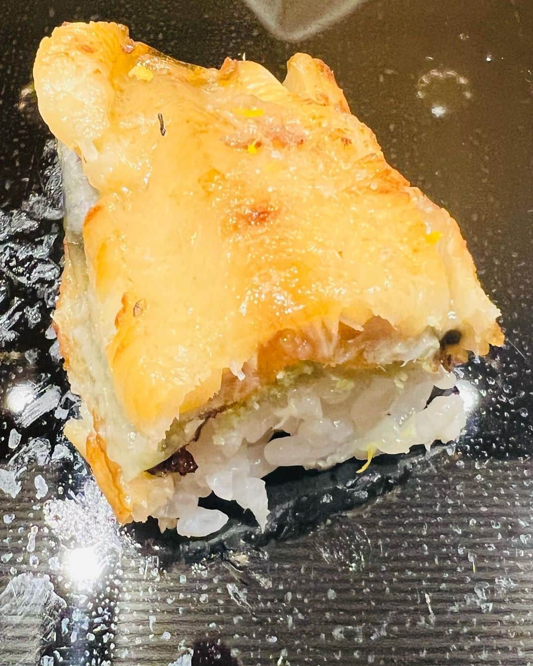 月野帯人さんのインスタグラム写真 - (月野帯人Instagram)「久しぶりの久兵衛美味しかった^_^ その分1番安いの食べてすみません #寿司#久兵衛#銀座久兵衛#銀座寿司#うに#車海老#美味しいね#年1#値上げ#8250円」11月21日 22時16分 - taitotsukino