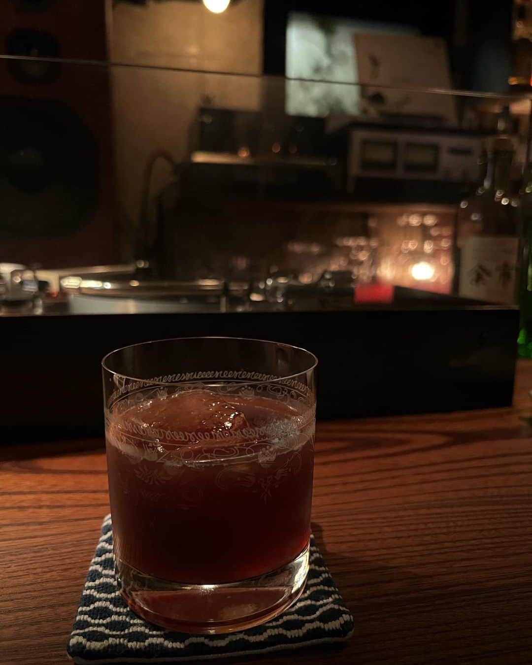 大枝瑞希さんのインスタグラム写真 - (大枝瑞希Instagram)「BAR rpm 🎧🍷」11月21日 22時22分 - __mzkxx__