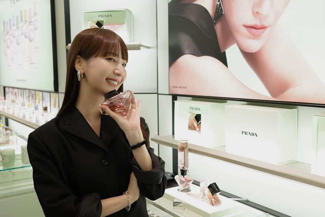 佐藤涼実さんのインスタグラム写真 - (佐藤涼実Instagram)「@pradabeauty🩷 #prada #PradaParadoxe #PradaBeauty #プラダパラドックス #pr」11月21日 22時28分 - suzumi_sato