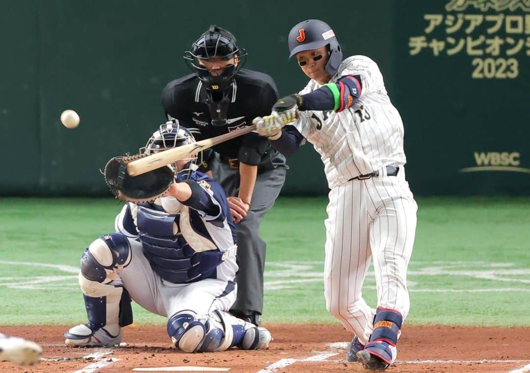 森下翔太さんのインスタグラム写真 - (森下翔太Instagram)「アジアプロ野球チャンピオンシップ2023優勝🏆 ほんとに楽しかったです！ 同世代の人達との時間はより頑張ろうっていう気持ちになりました！ありがとうございます！ またベストナインにも選出されて、また🇯🇵を背負って戦いたいと思いました！ たくさんの応援ありがとうございました😊 #japan  #ベストナイン  #23  #同世代」11月21日 22時28分 - shota.morishita0814