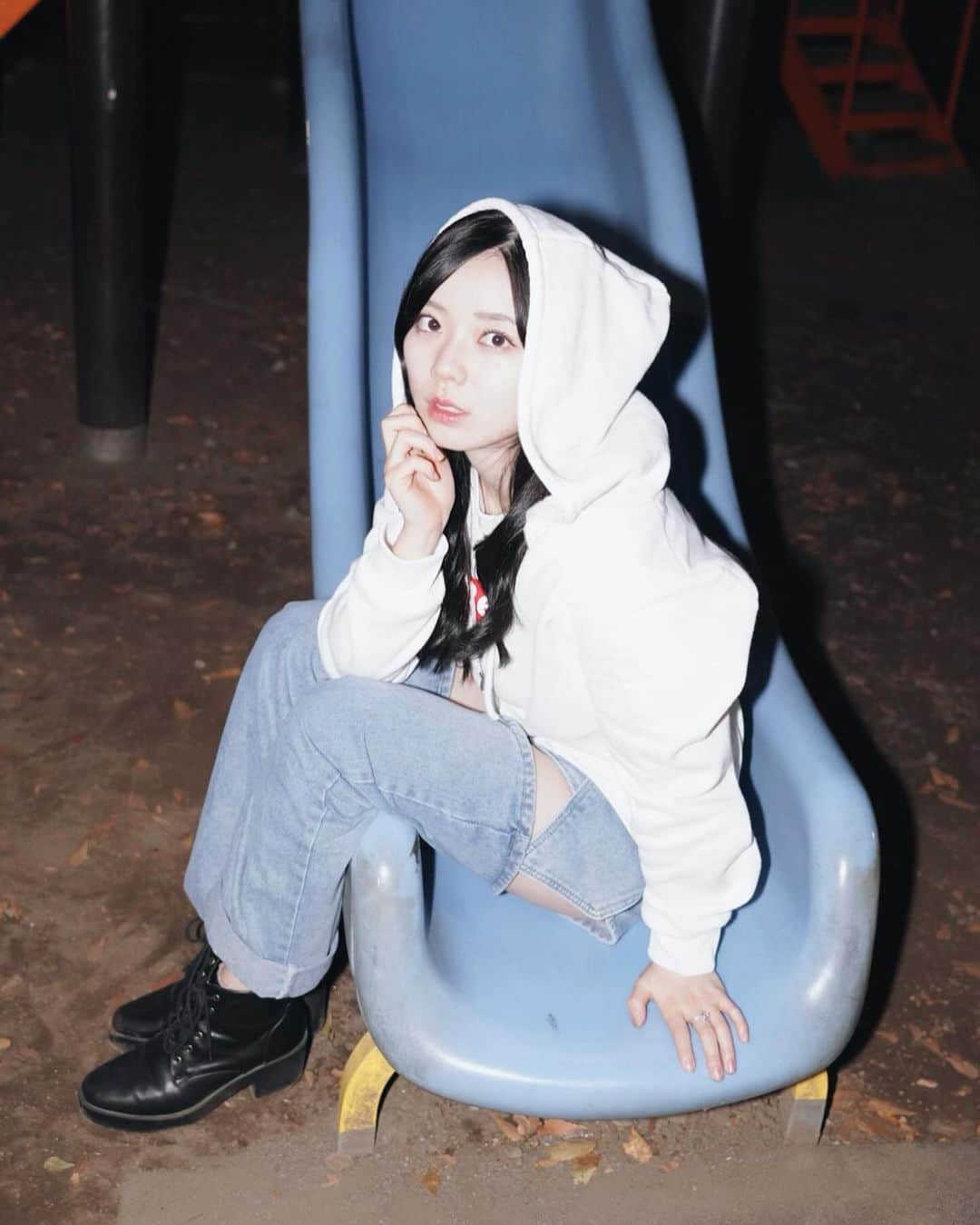 平岡映美さんのインスタグラム写真 - (平岡映美Instagram)「夜の公園が好き🛝🐈‍⬛🌙」11月21日 23時10分 - eimi_hiraoka_official